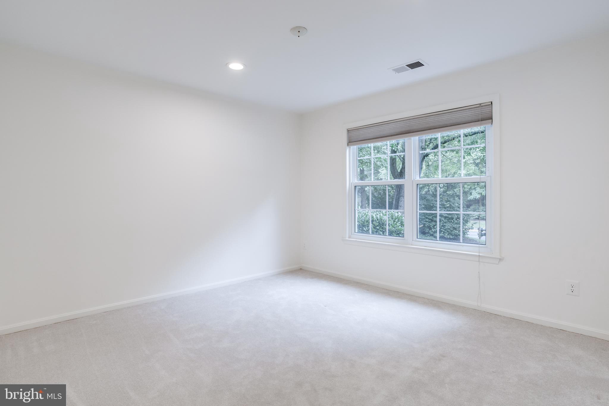 WOODWALK - Residential Lease