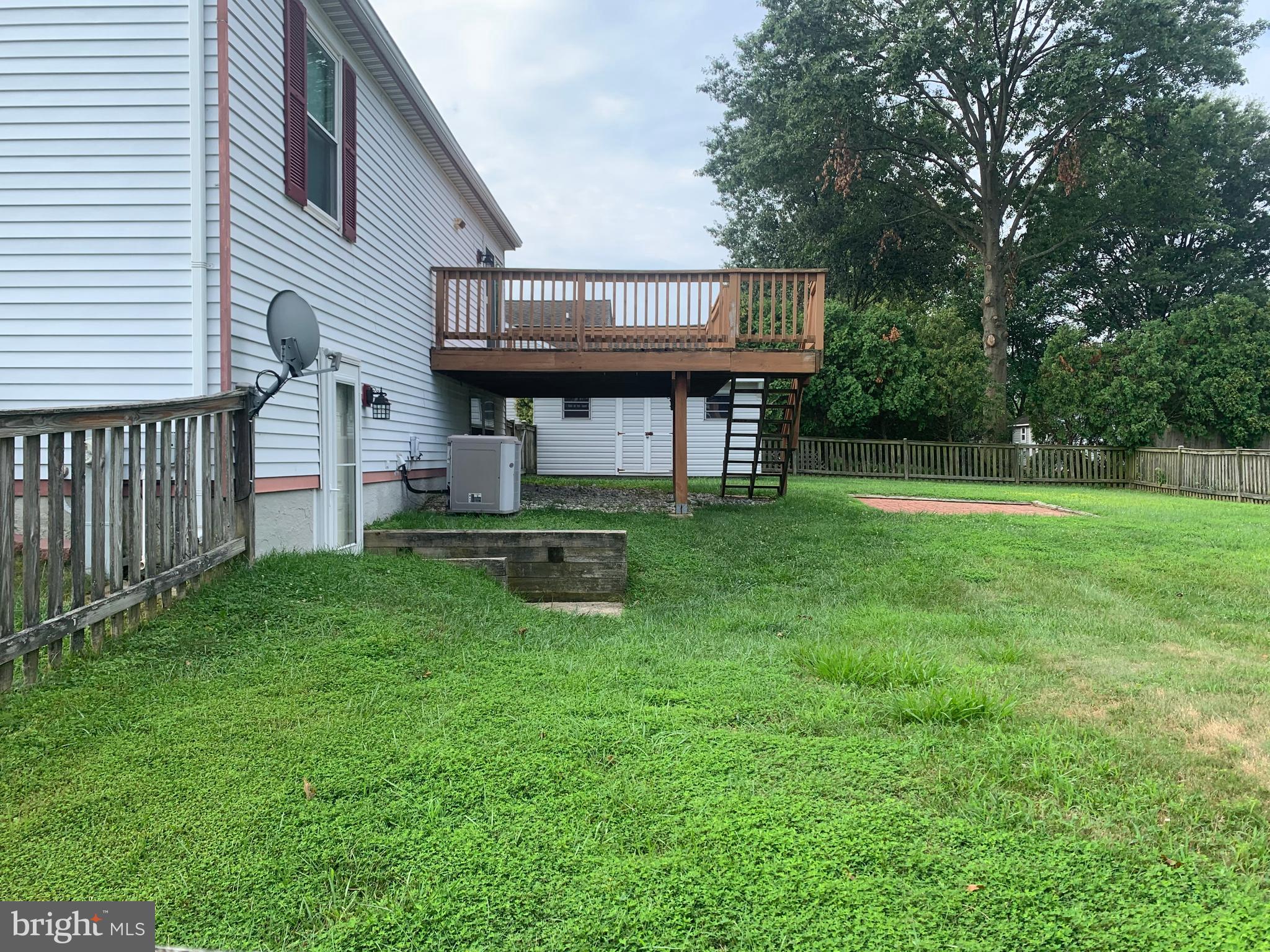 WOODBRIDGE CENTER - Residential