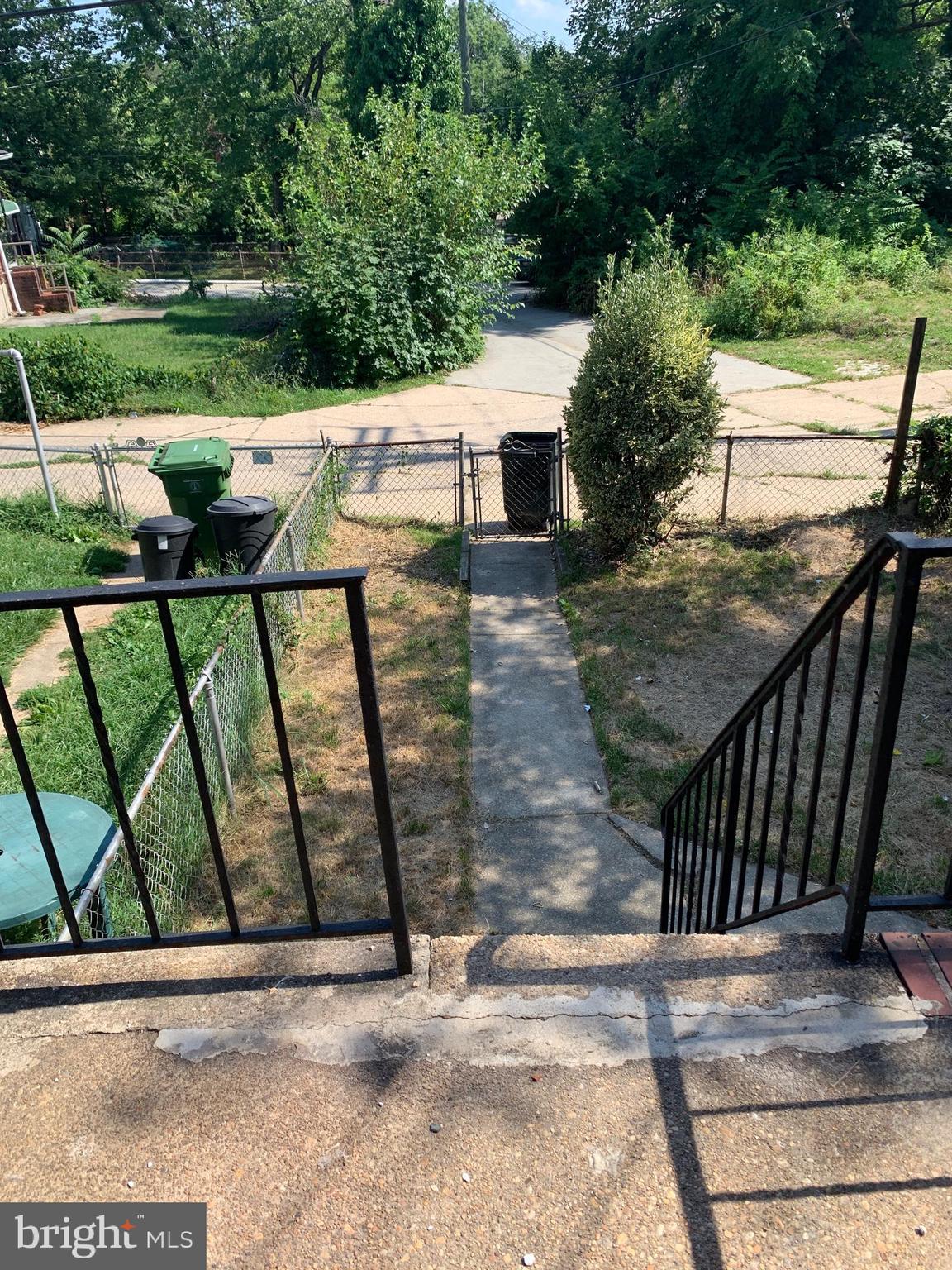 GOVANS - Residential Lease