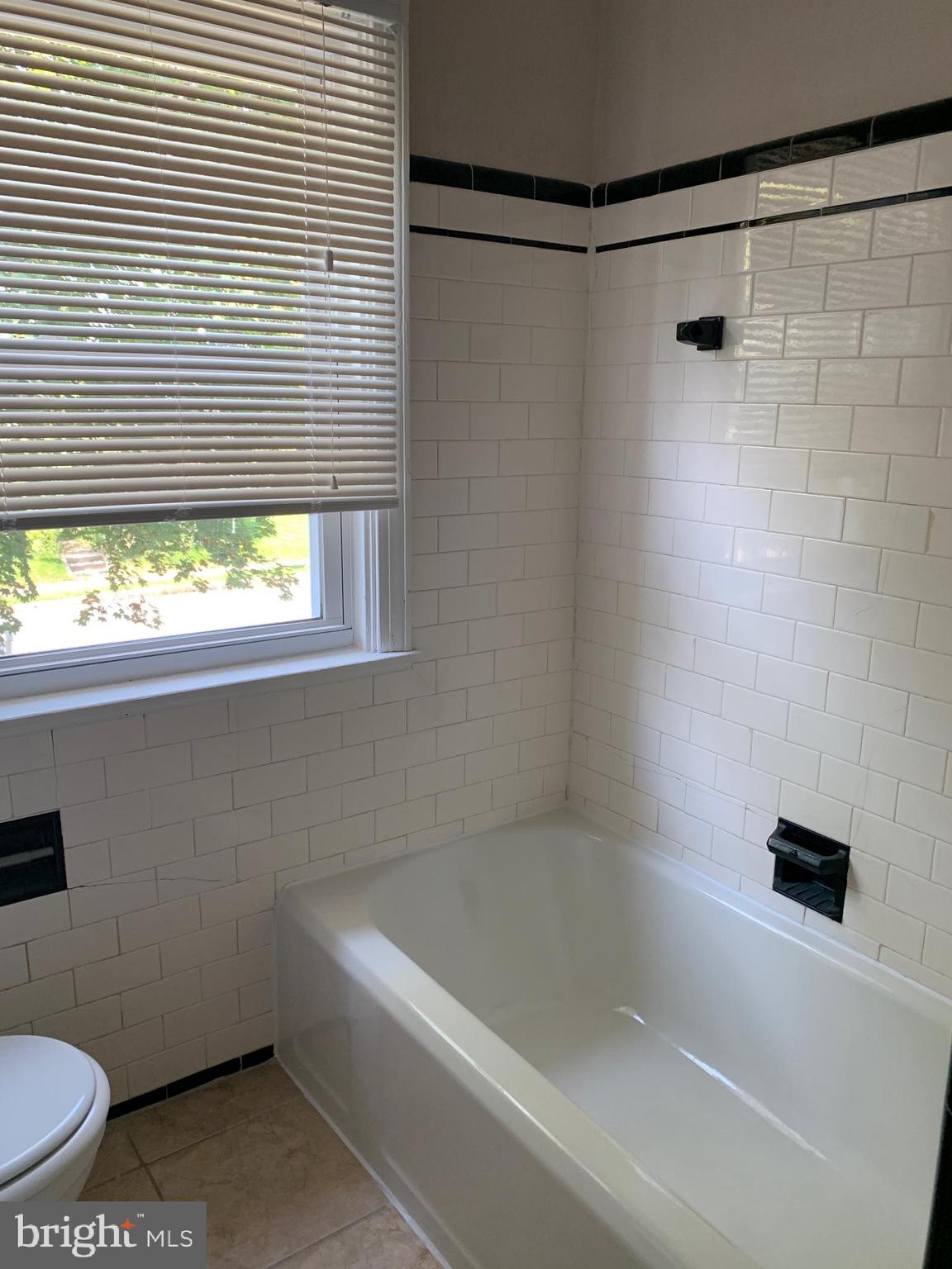 GOVANS - Residential Lease