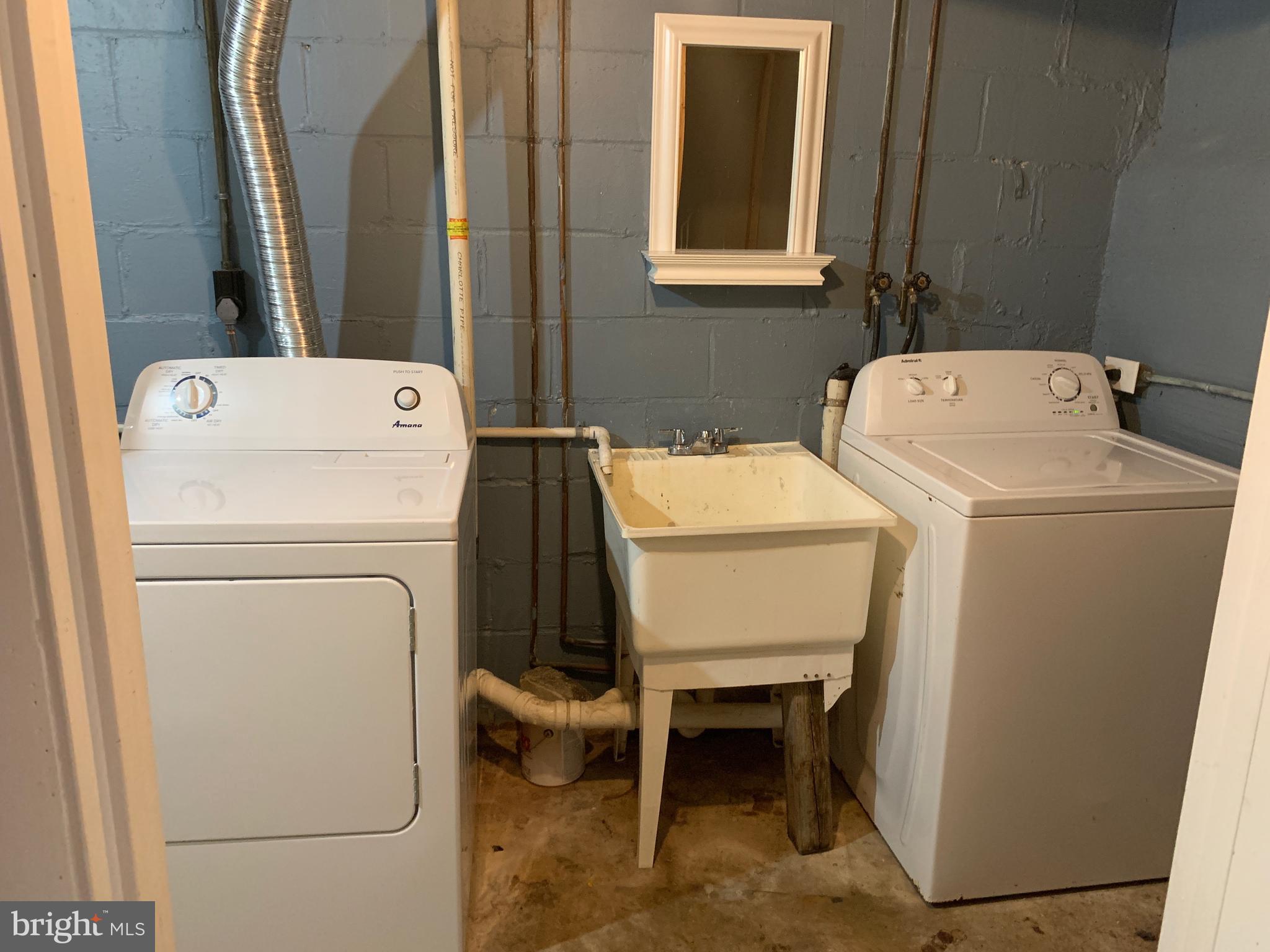 GOVANS - Residential Lease