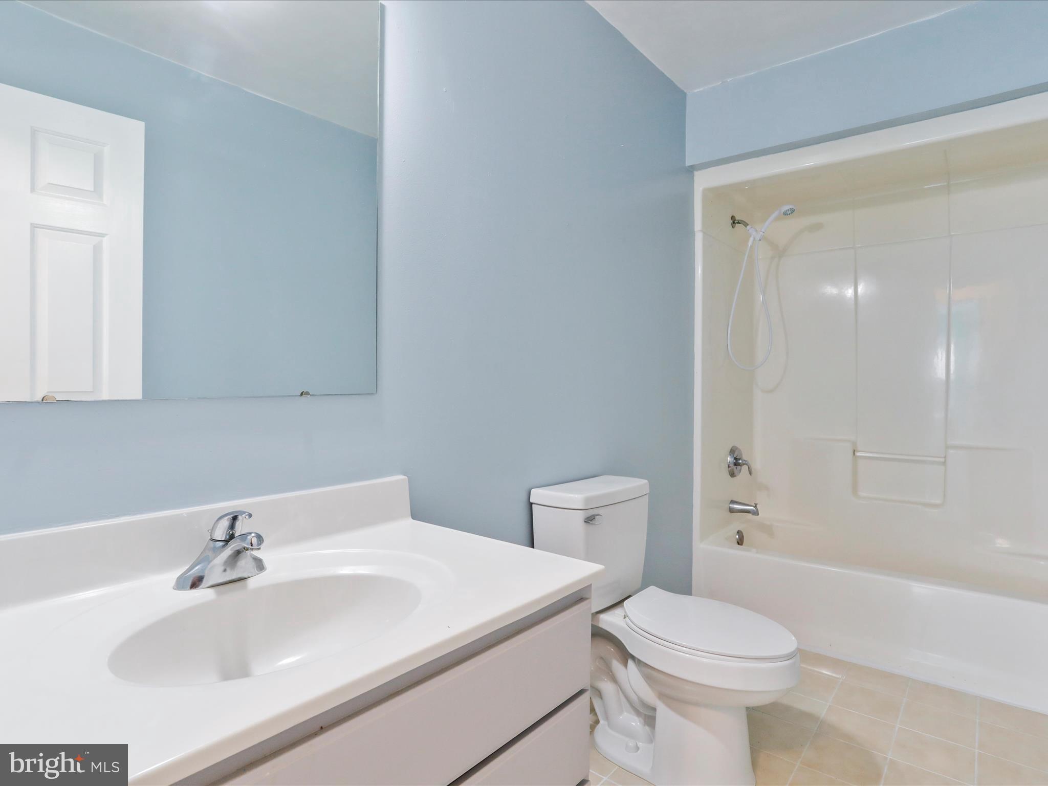 SHERMAN ESTATES - Residential