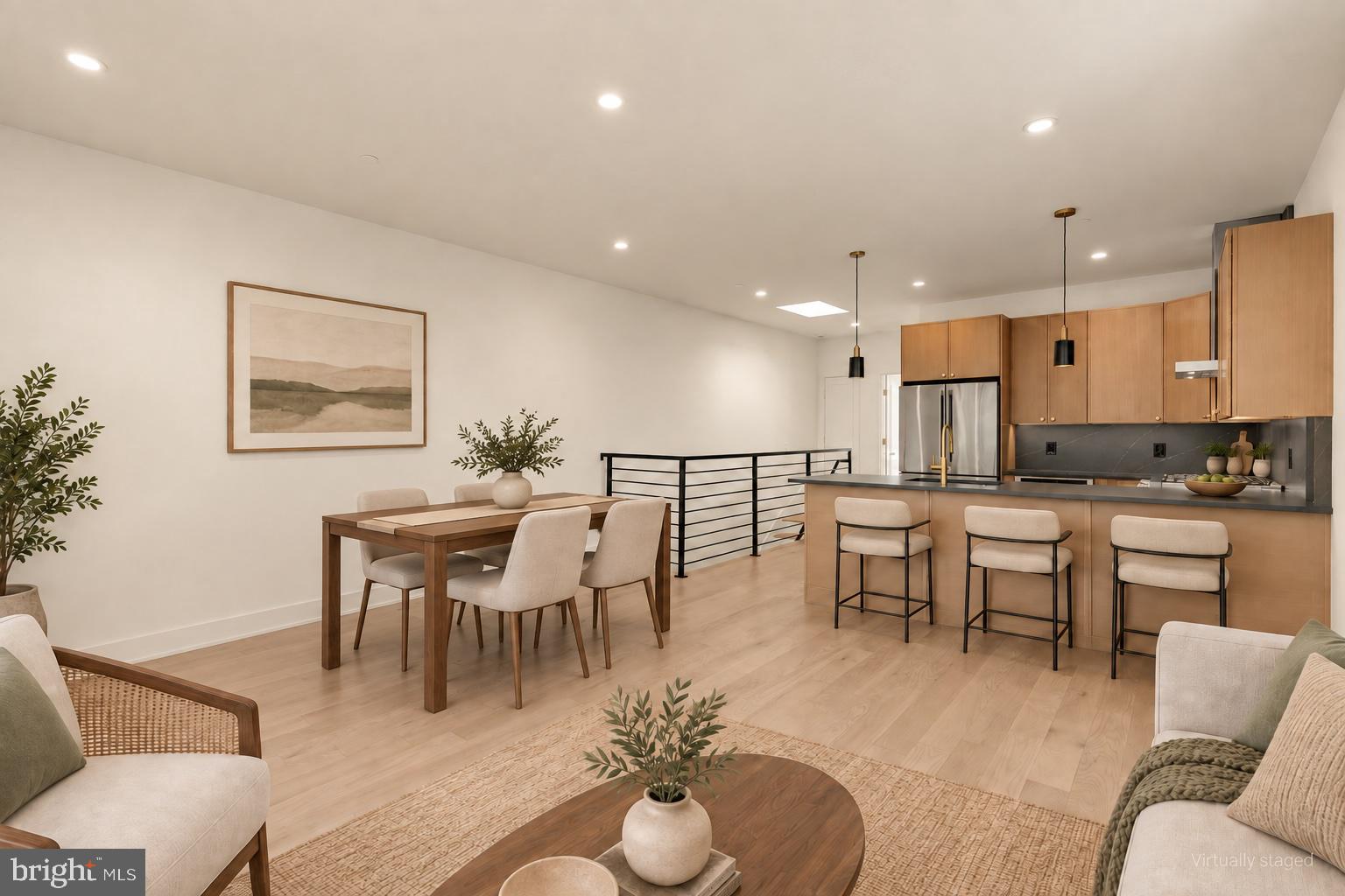 224 21ST NE 4