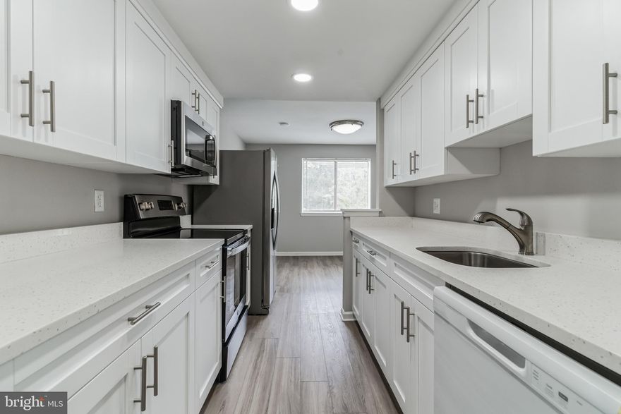 This beautifully updated three-level townhouse features four spacious 4 bedrooms and 2 full & 2 half bathrooms. Updates include modern light fixtures, an updated kitchen, fresh paint throughout, new washer & dryer, and updated flooring. The fully finished walk-out basement leads to a fully fenced backyard—ideal for outdoor enjoyment.
HVAC was replaced in 2020.
Located in a highly desirable area with easy access to I-32, I-95, and I-29, making this home a commuter’s dream.
The landlord is seeking a qualified tenant with a good credit history.  
📍 Don’t miss out—schedule your tour today!
📄 Apply online: https://apply.link/40ZybdE