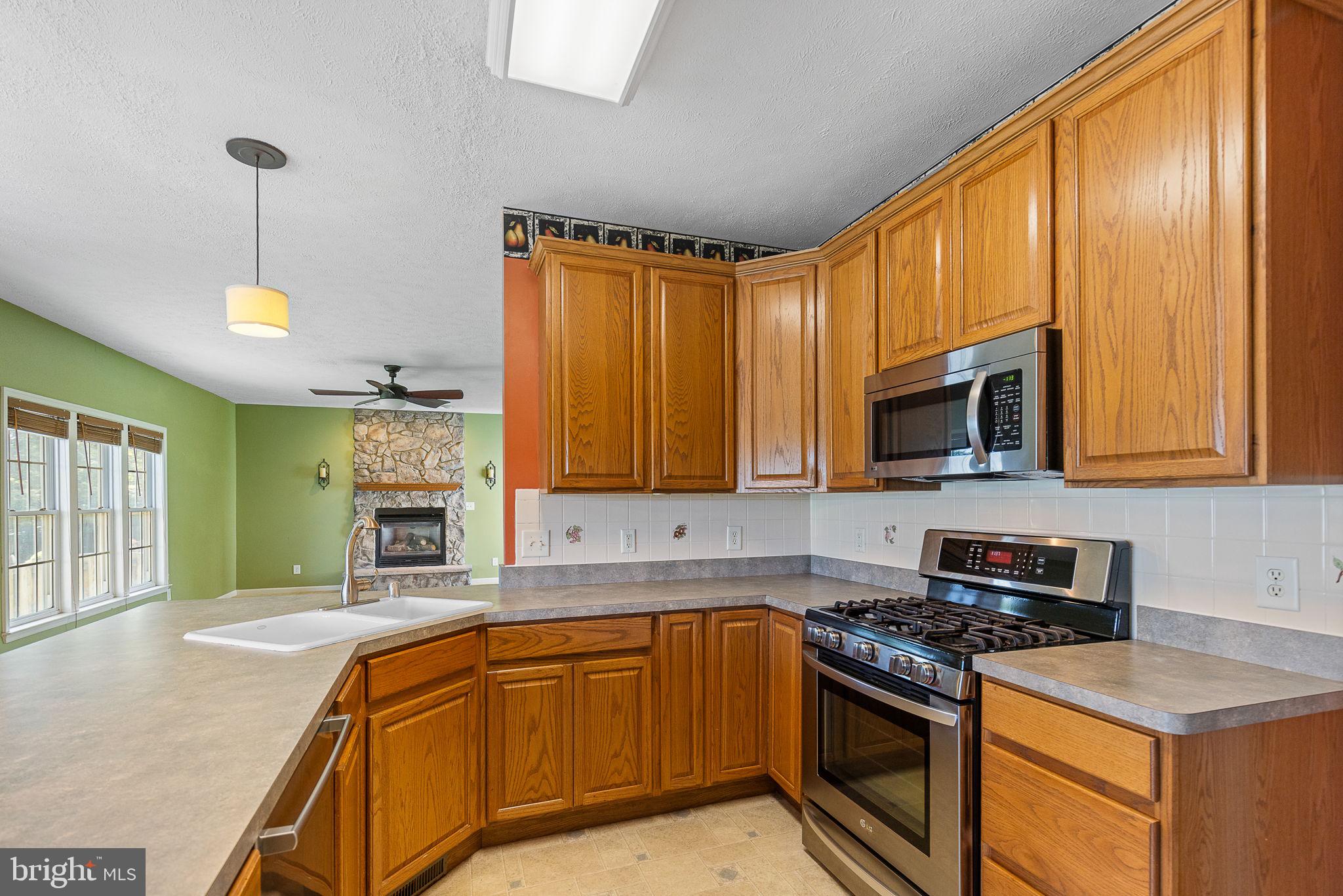 PELHAM'S CROSSING - Residential