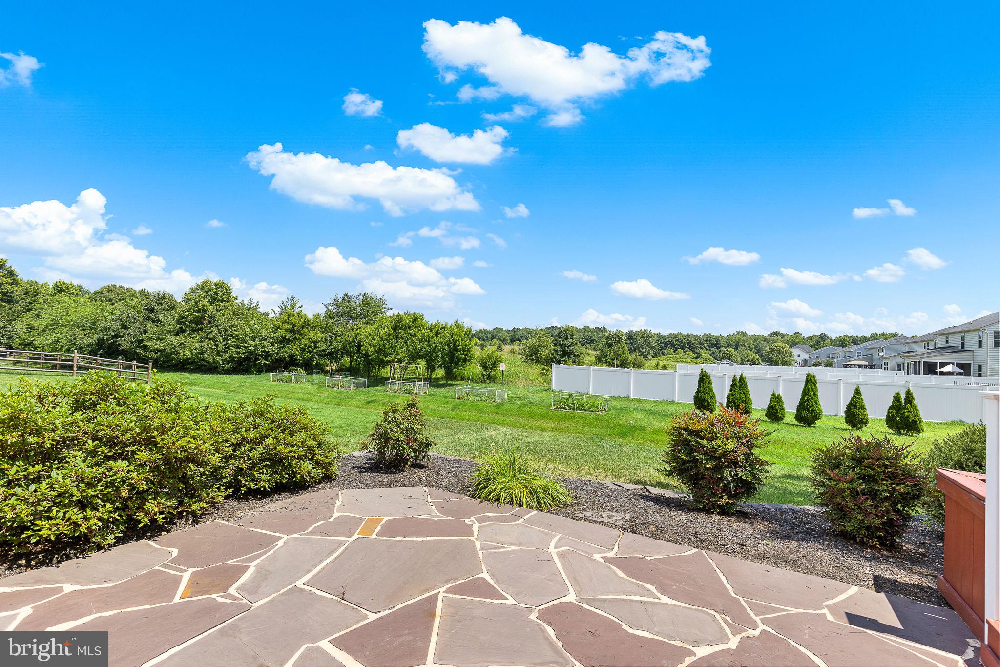 PELHAM'S CROSSING - Residential