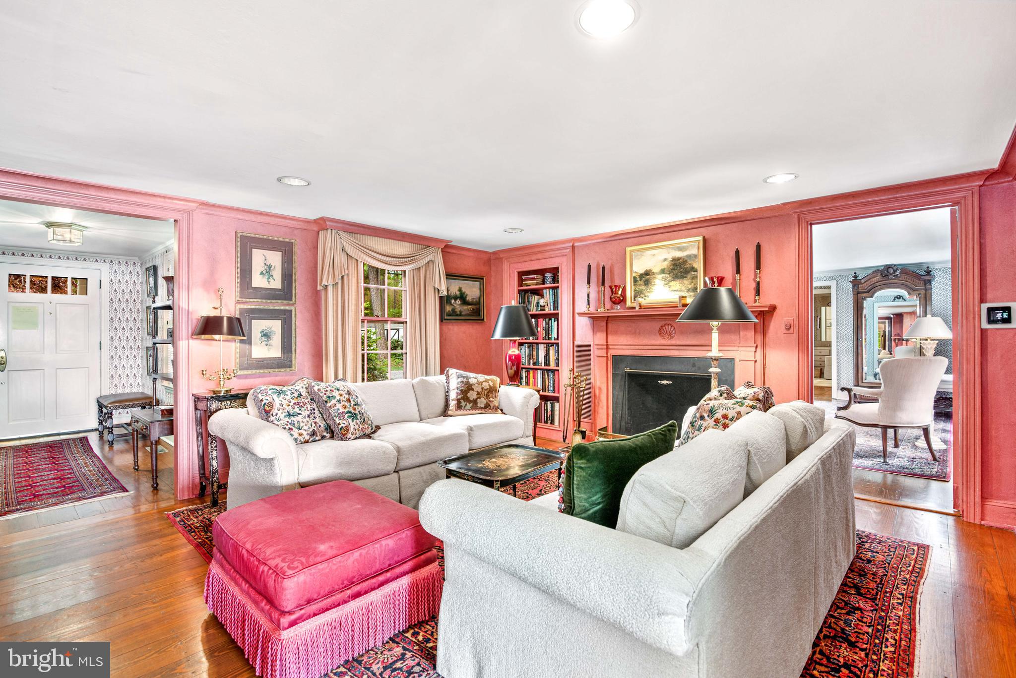 ROYAL OAK - Residential