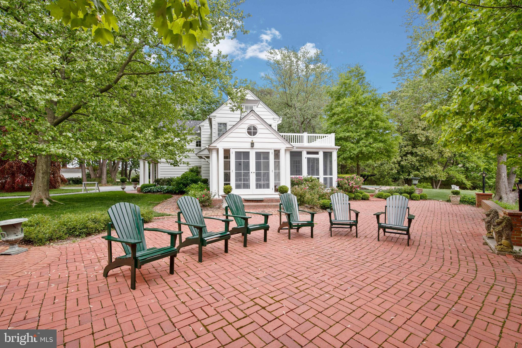 ROYAL OAK - Residential