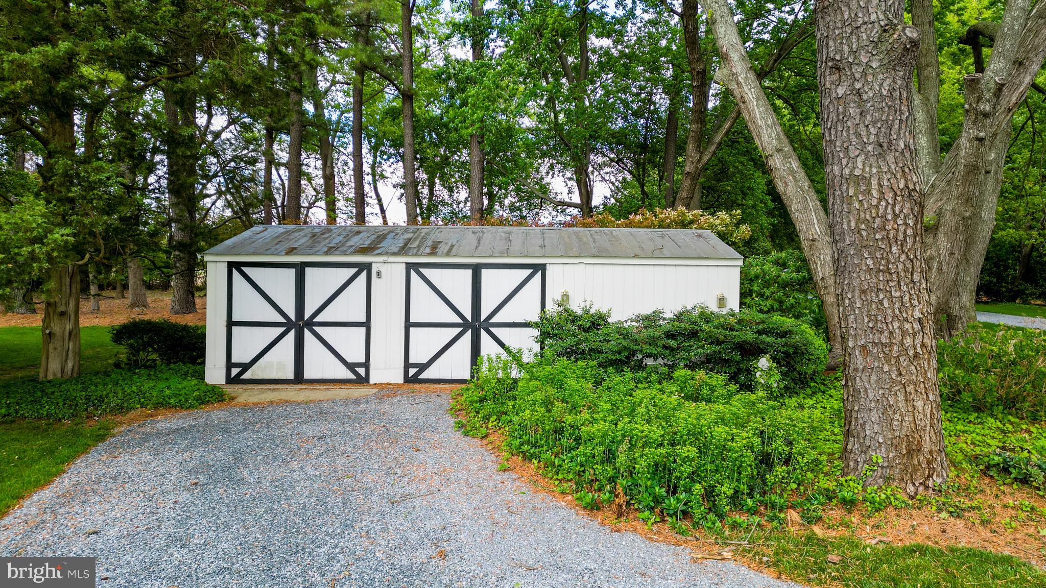 ROYAL OAK - Residential