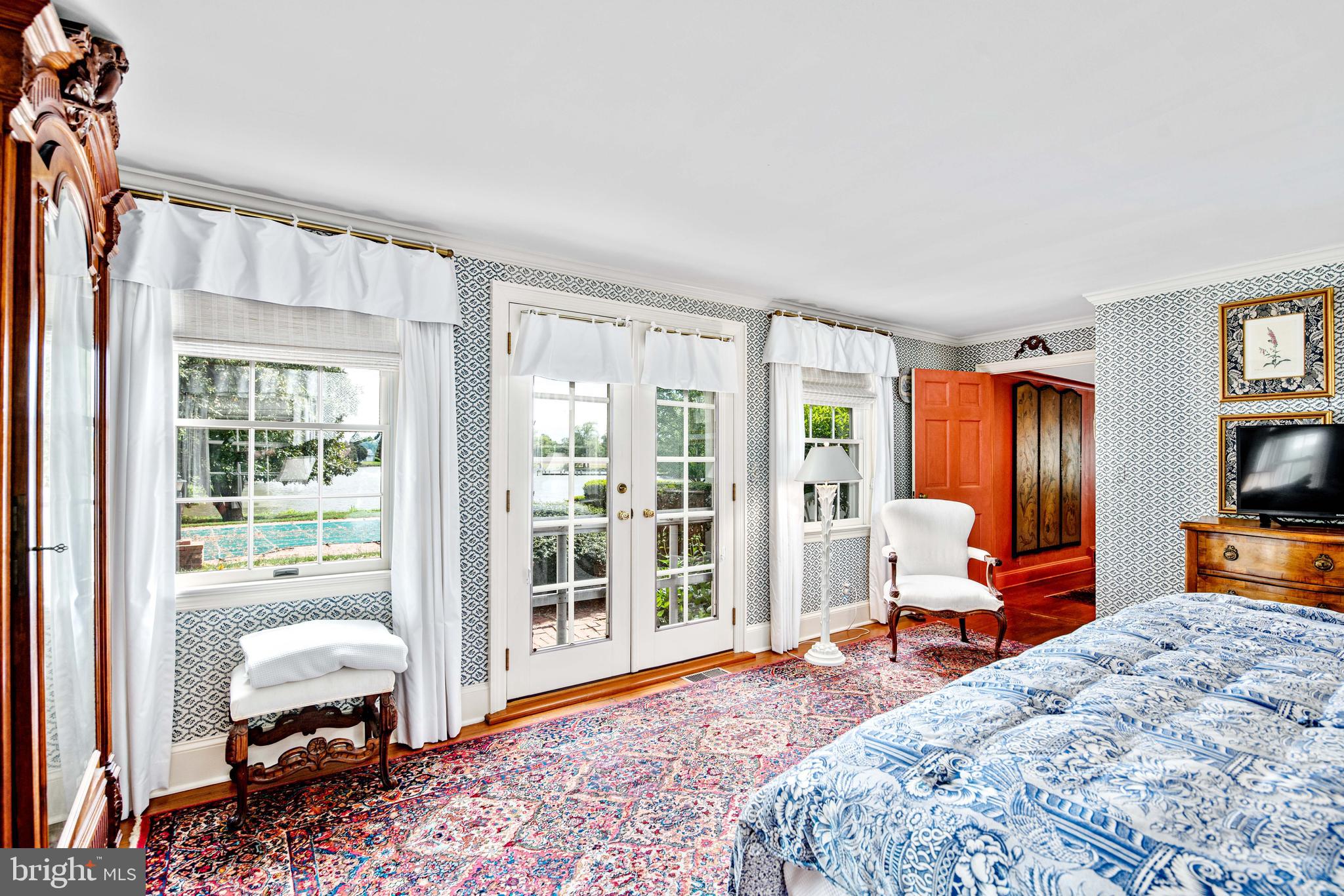 ROYAL OAK - Residential