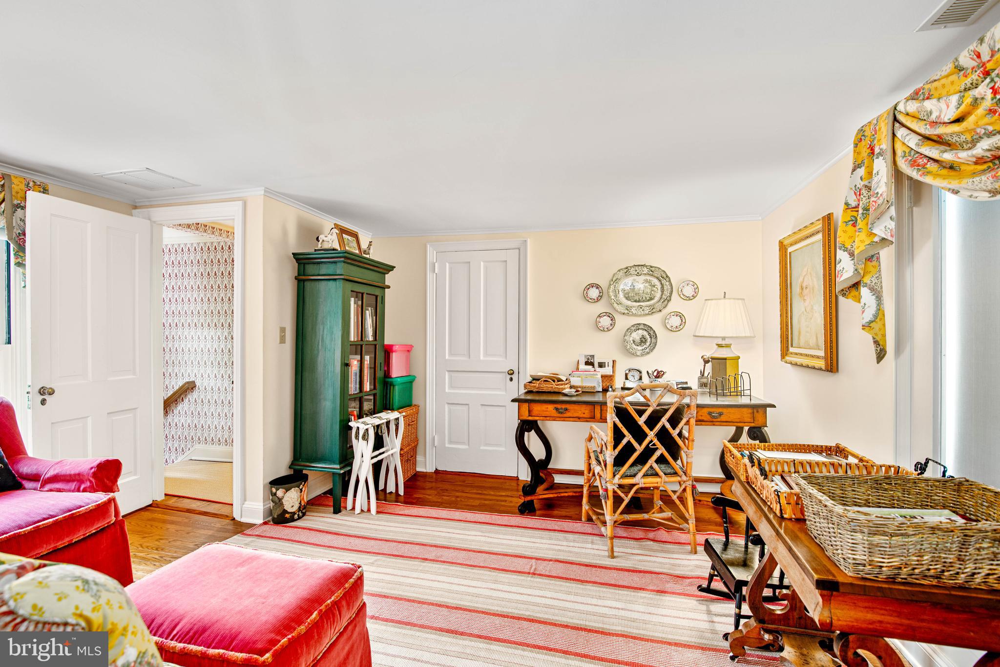 ROYAL OAK - Residential