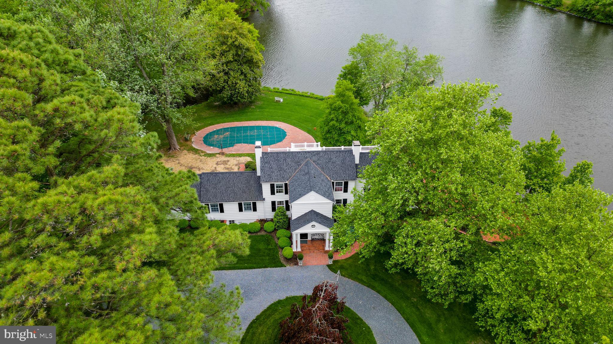 ROYAL OAK - Residential