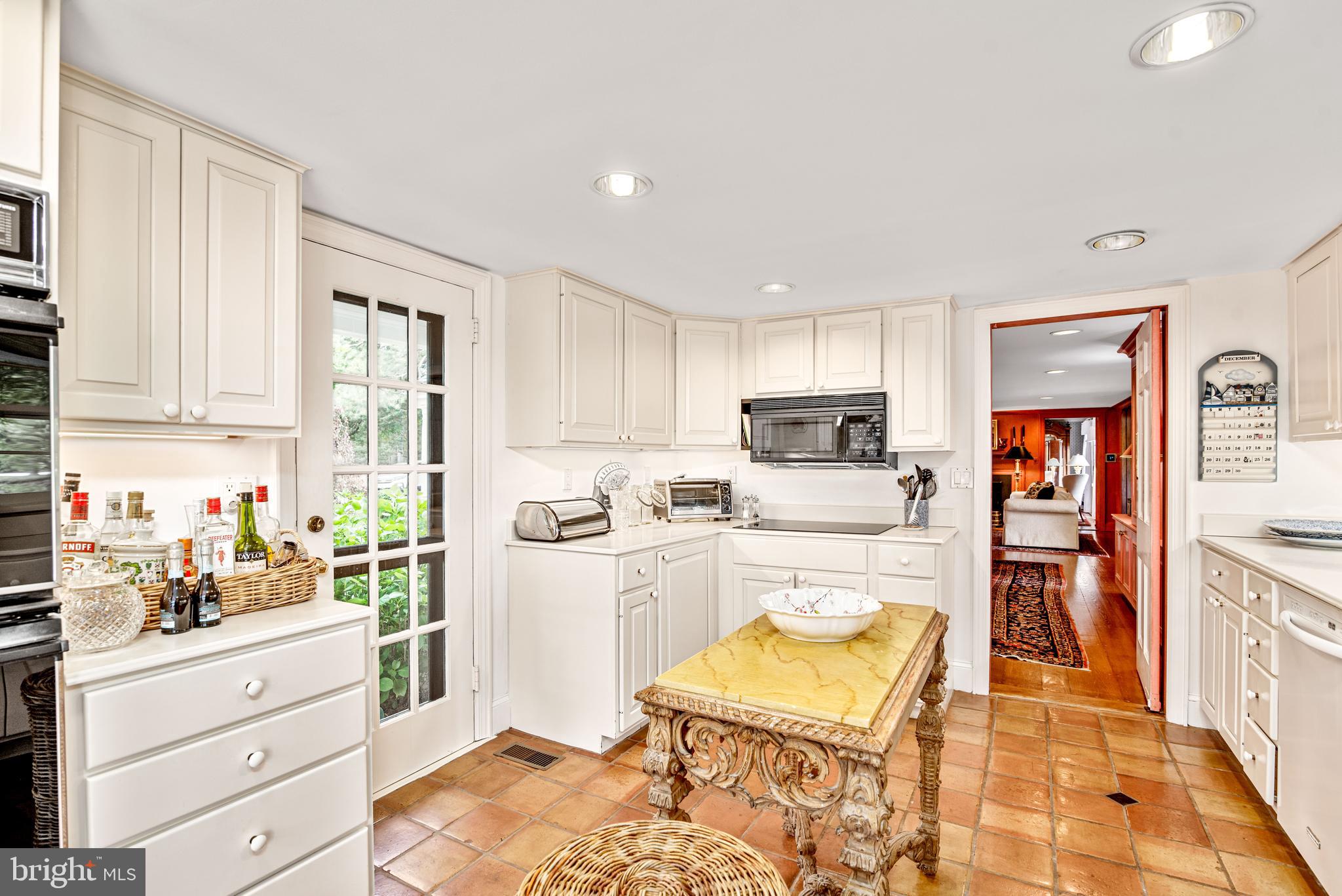 ROYAL OAK - Residential