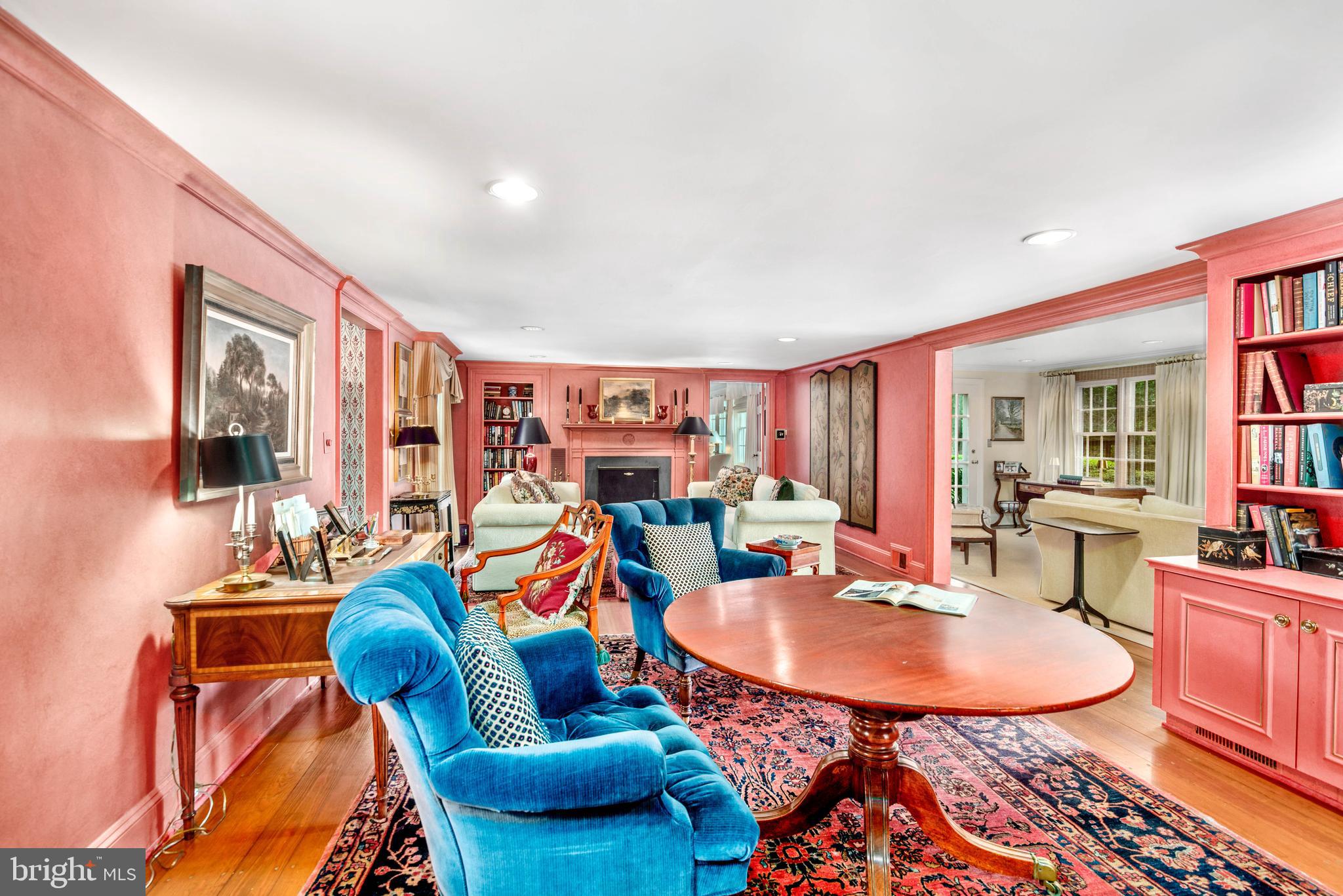 ROYAL OAK - Residential