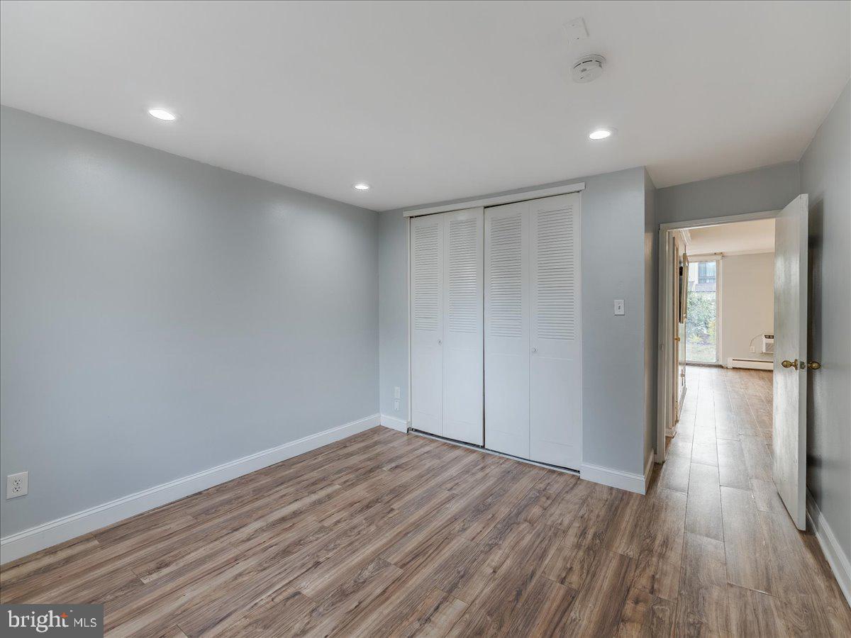 CONTEMPORARY VLG - Residential