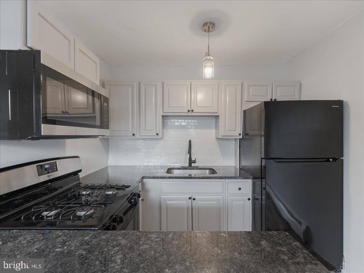 CONTEMPORARY VLG - Residential