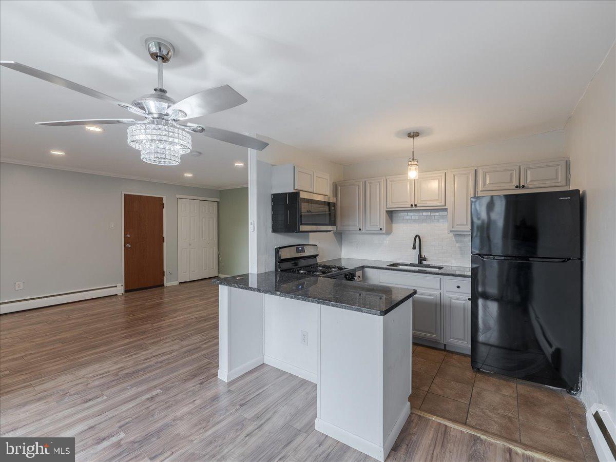 CONTEMPORARY VLG - Residential