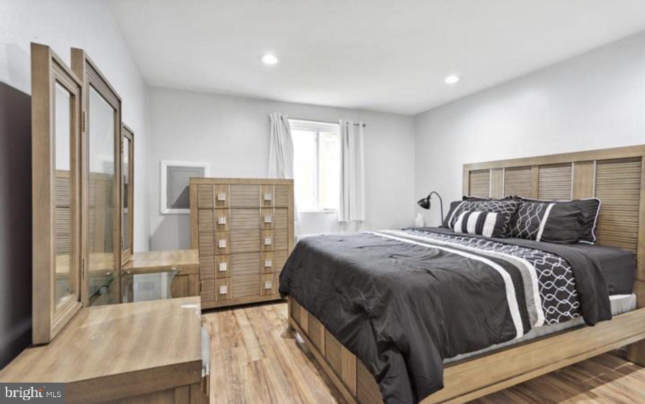 CONTEMPORARY VLG - Residential