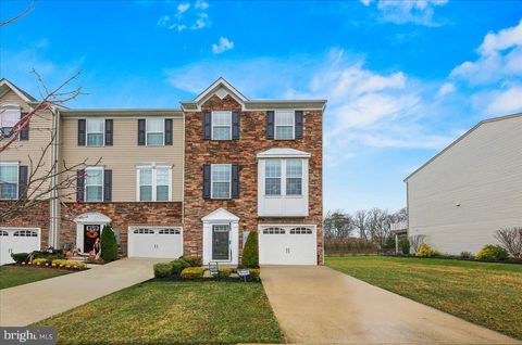 56 VILLAGE GREEN LANE SICKLERVILLE NJ 08081