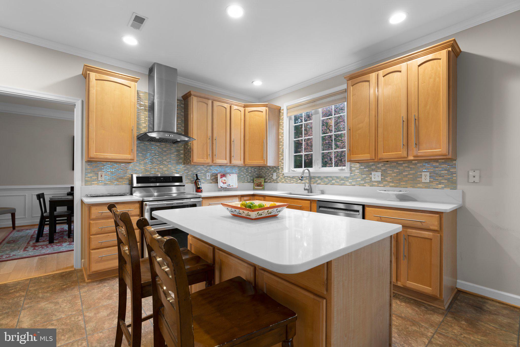 2090 SAINT JAMES ROAD