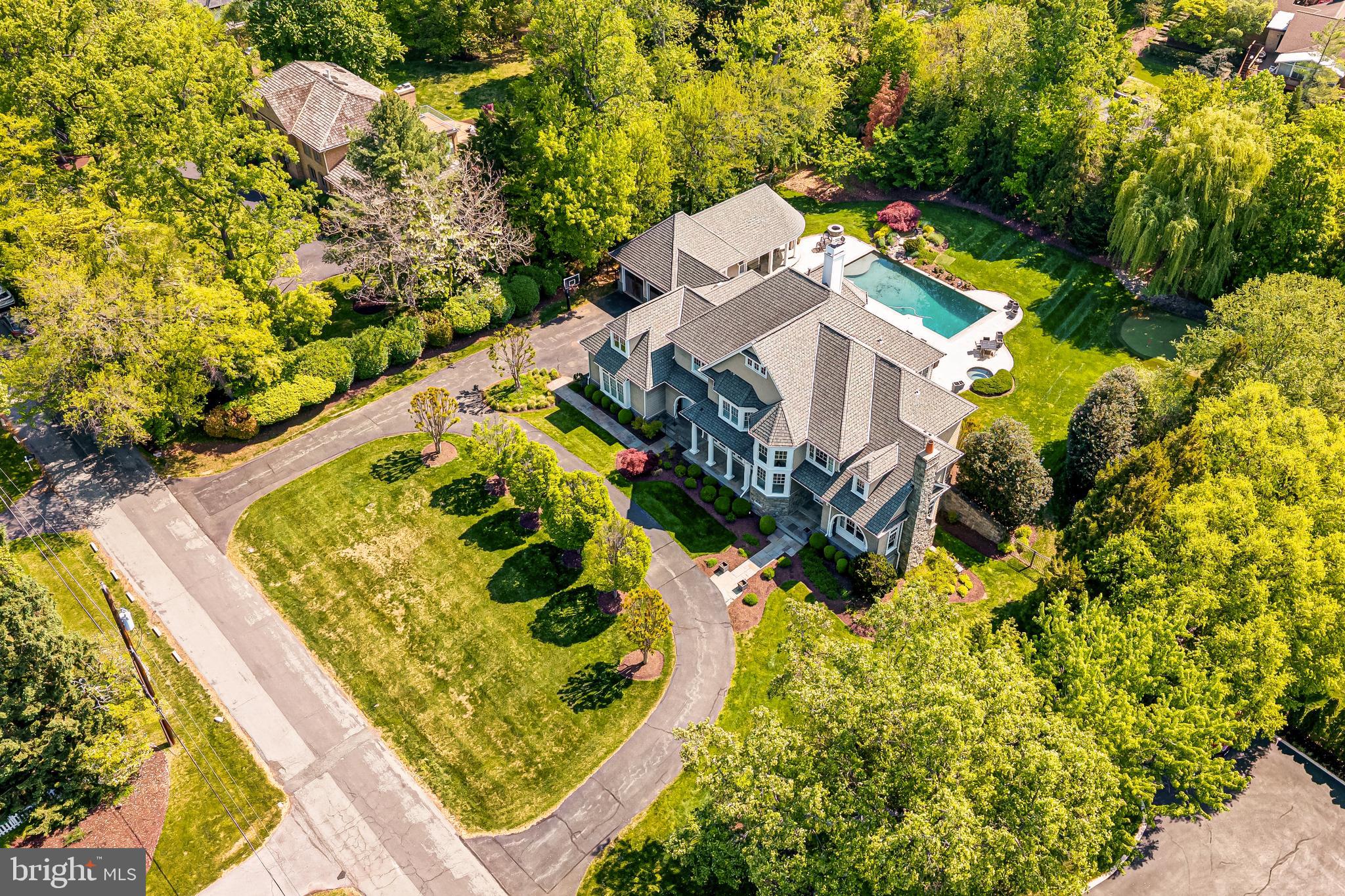 POTOMAC VILLAGE - Residential