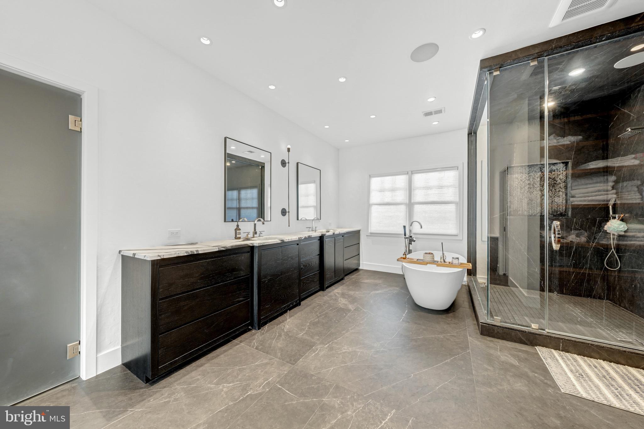 POTOMAC VILLAGE - Residential
