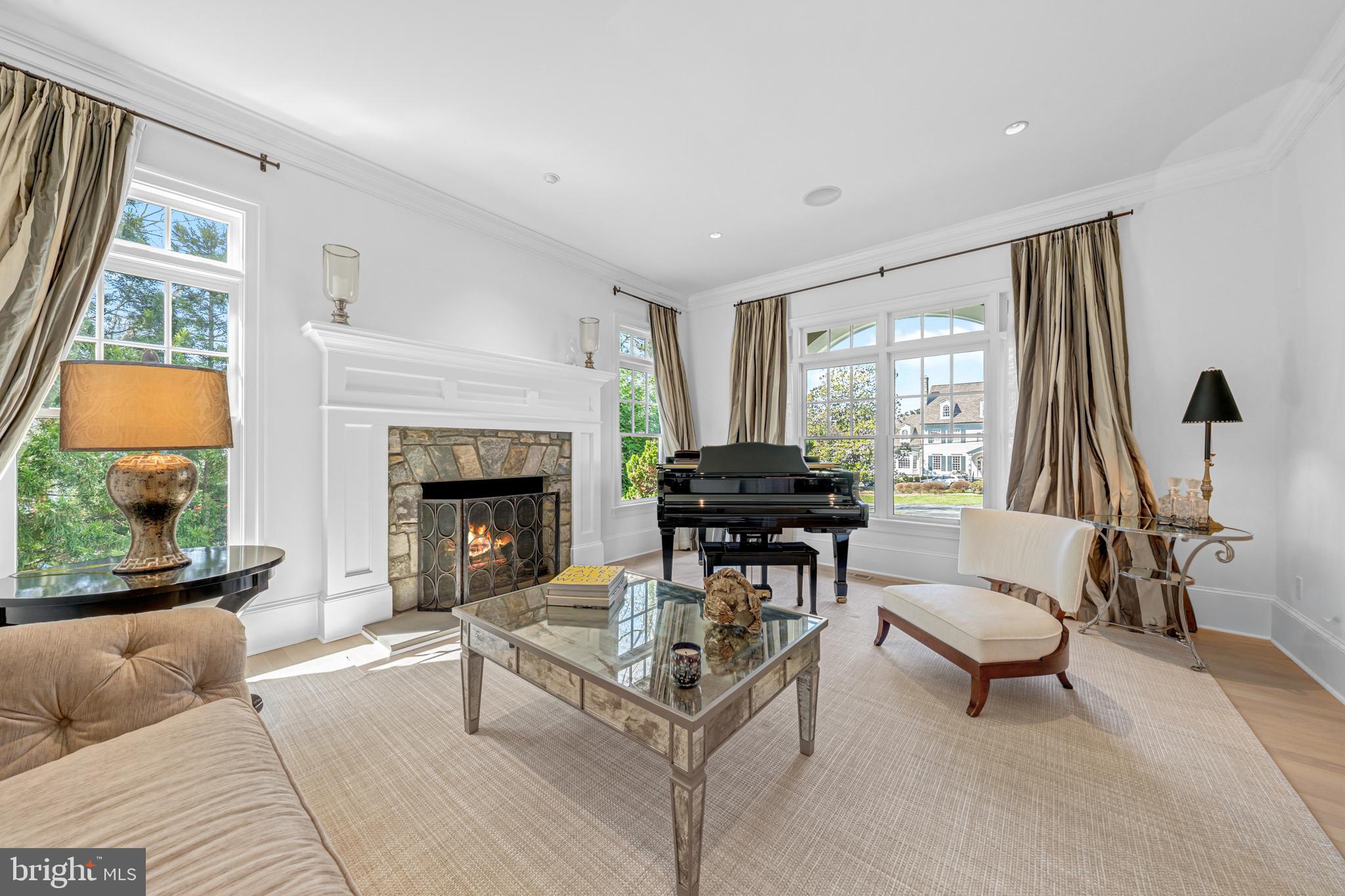 POTOMAC VILLAGE - Residential