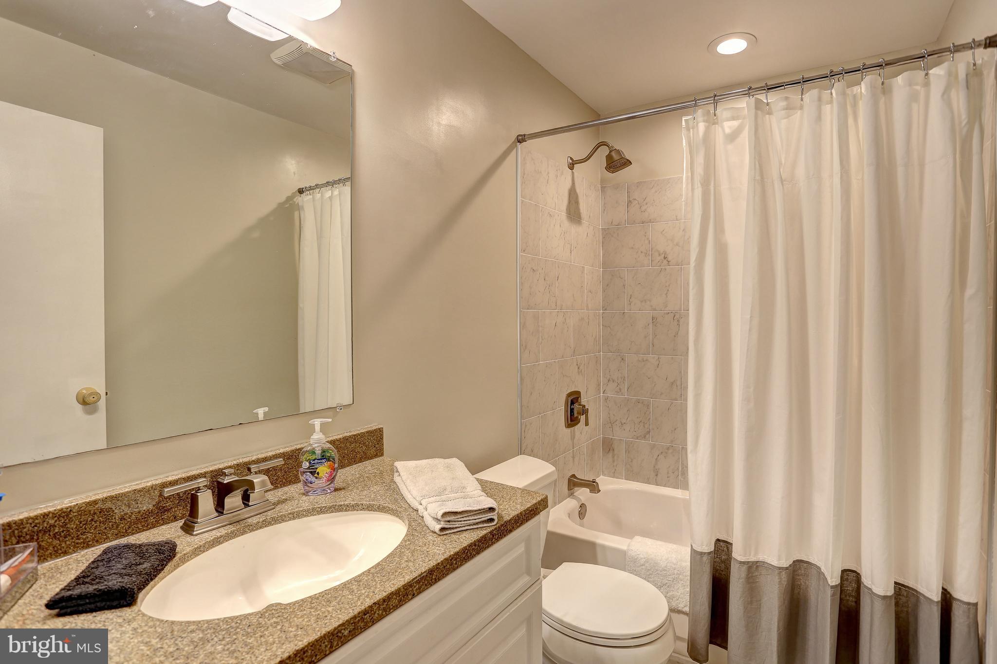 VILLAGE OF HICKORY RIDGE - Residential