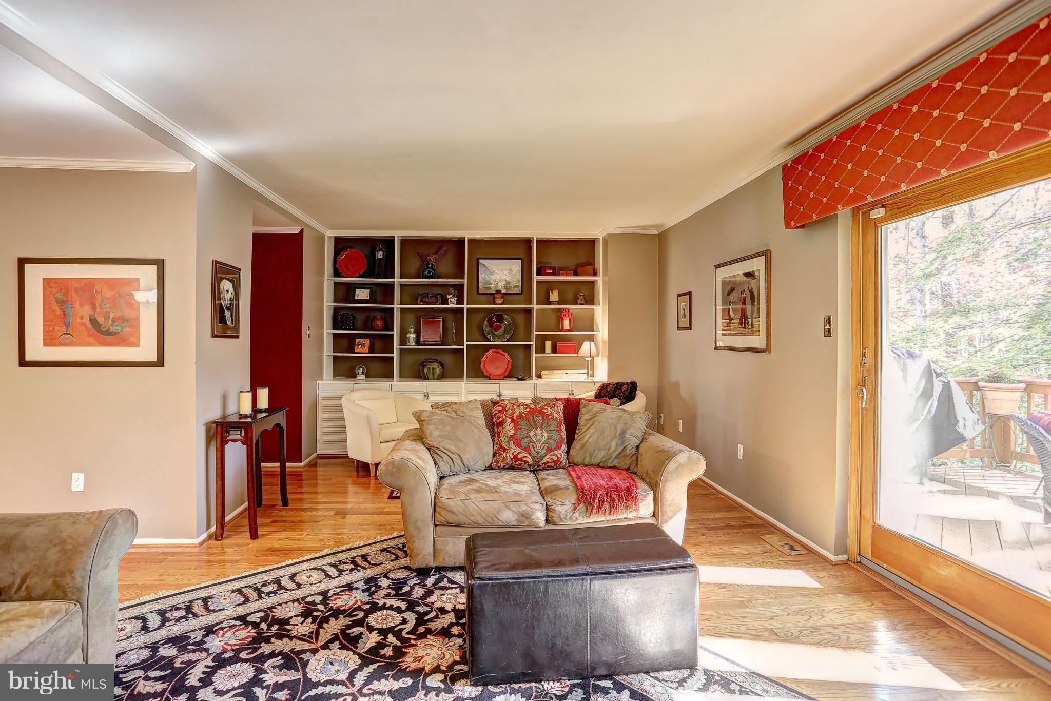 VILLAGE OF HICKORY RIDGE - Residential