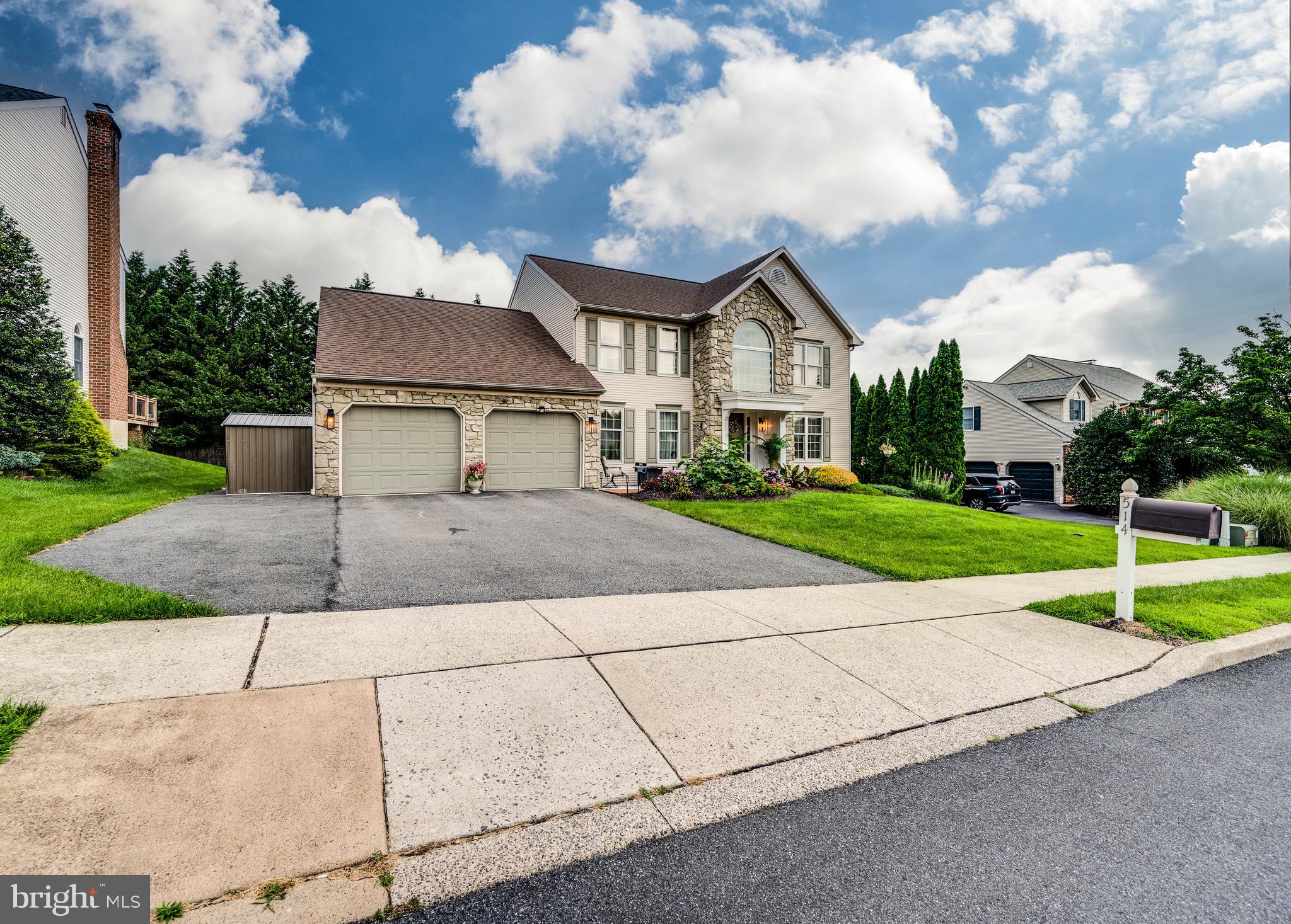 514 AUGUSTA DRIVE W