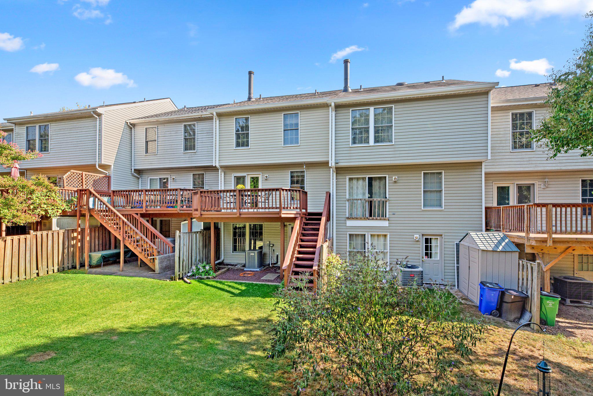 BRIGHTFIELD - Residential