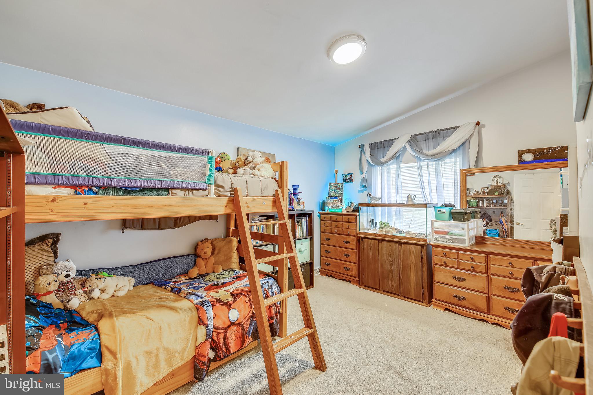 HEBRON WOODS - Residential