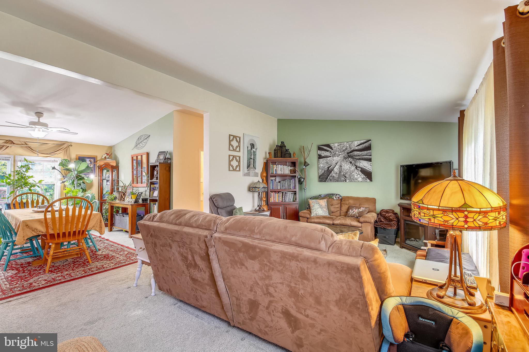 HEBRON WOODS - Residential