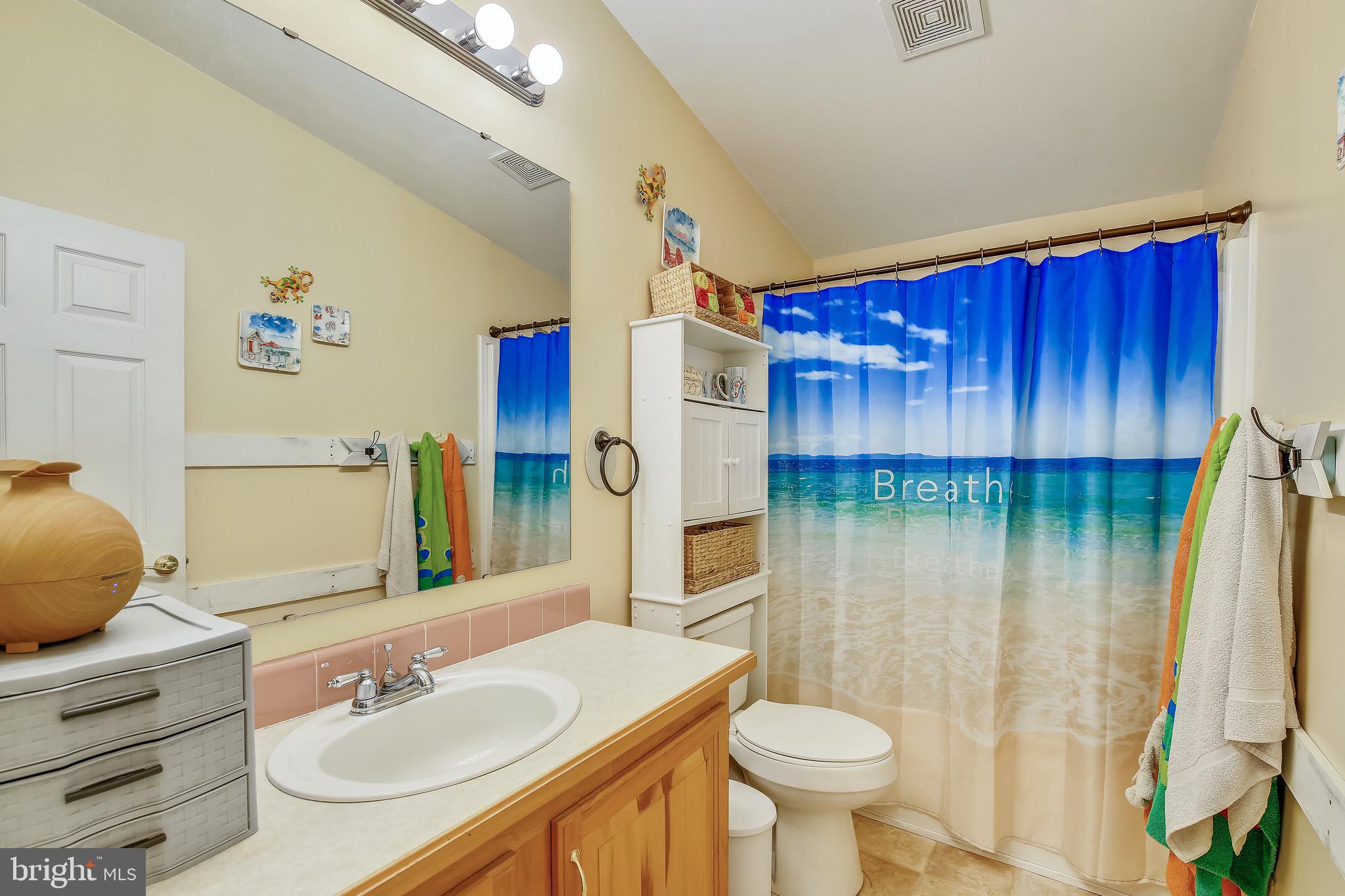 HEBRON WOODS - Residential