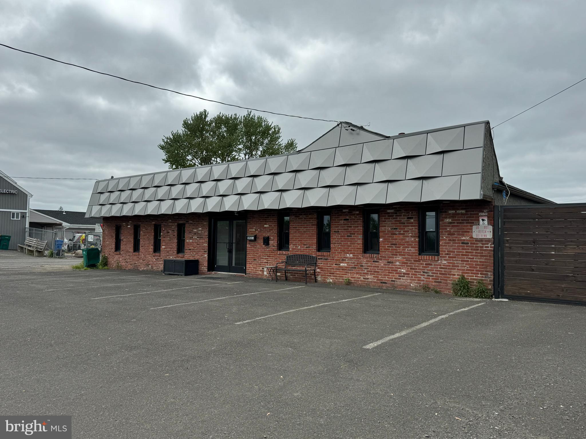 5921 BRISTOL EMILIE RD ROAD