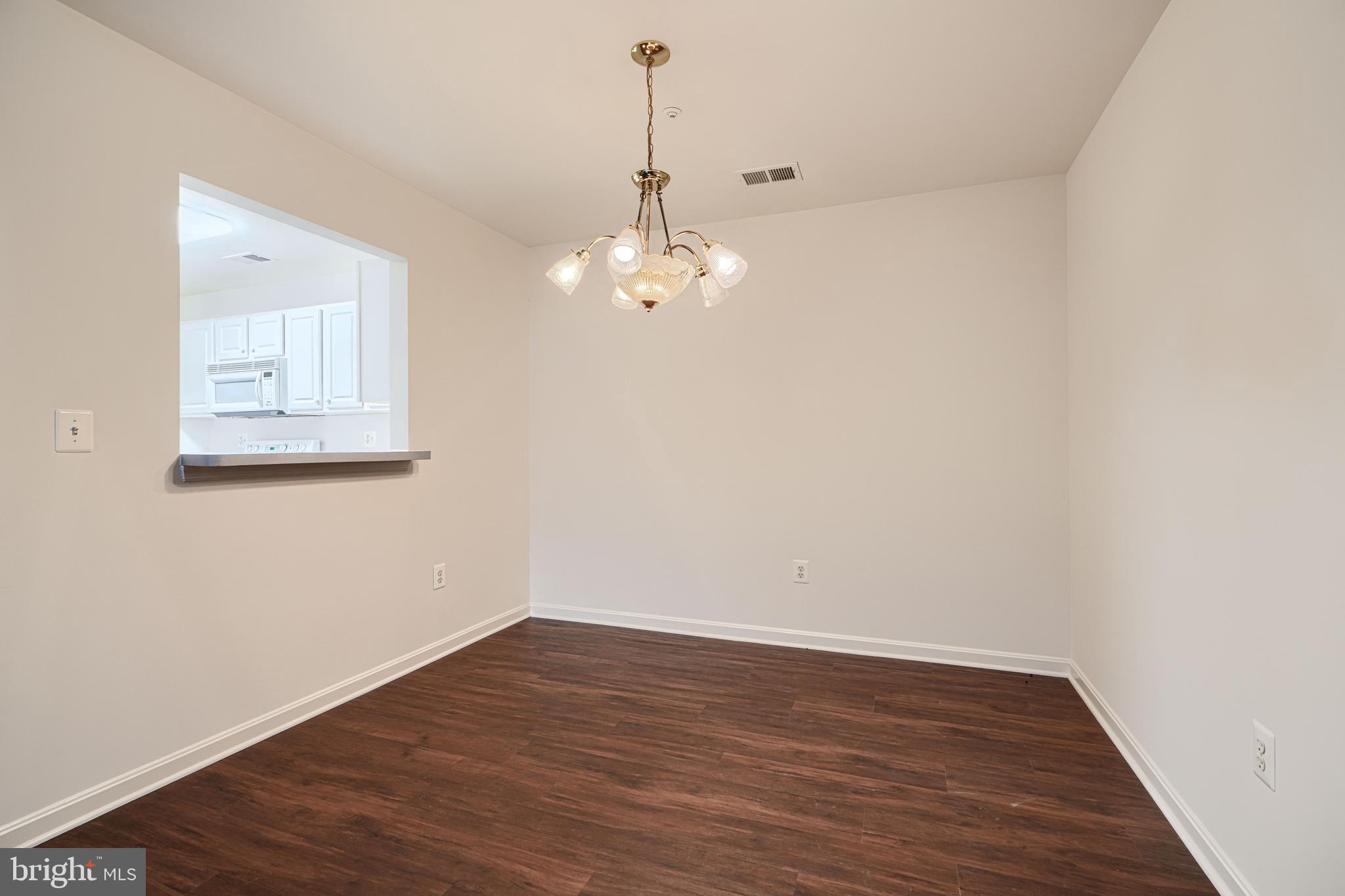 WINIFRED MANOR - Residential