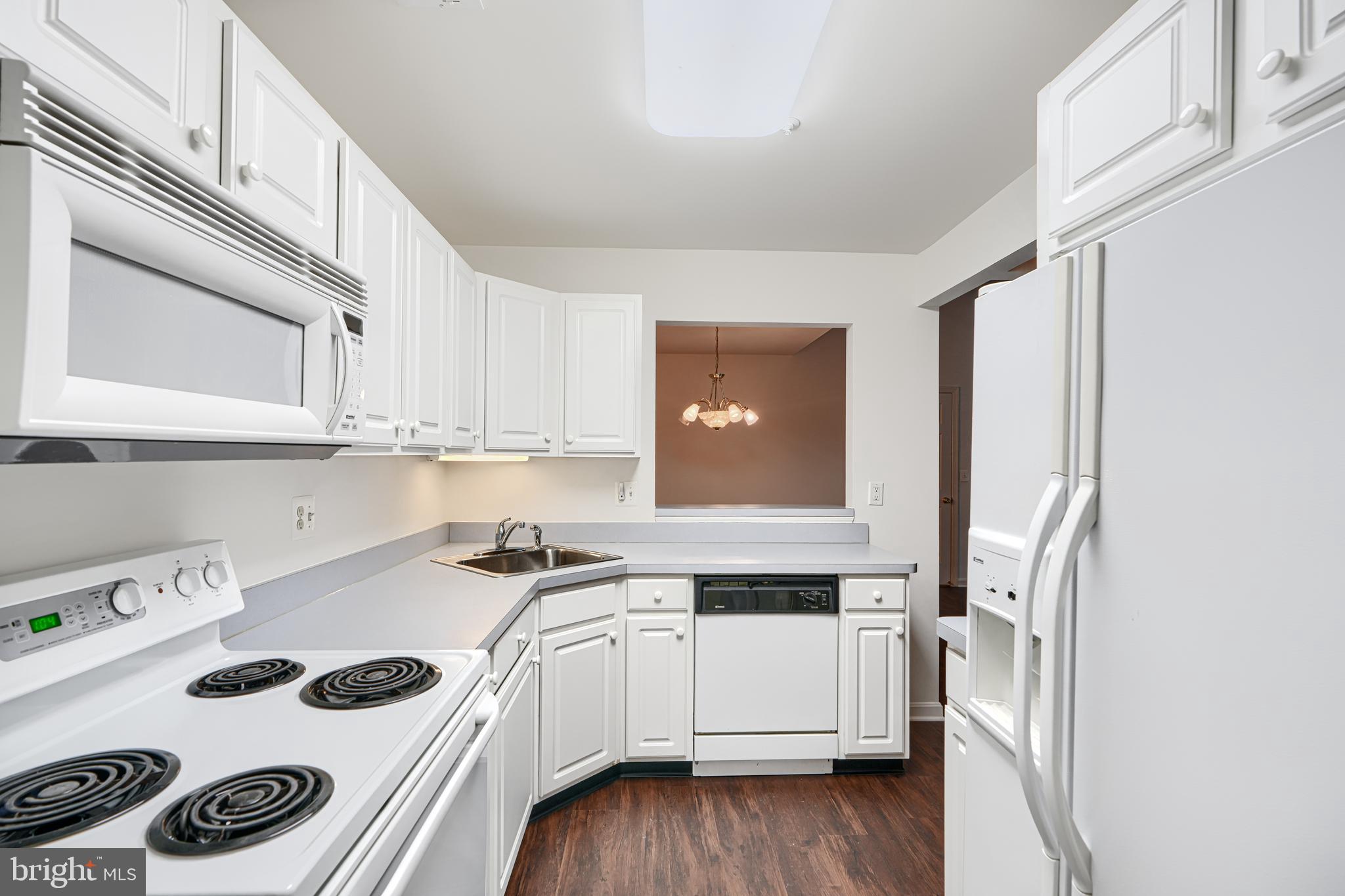 WINIFRED MANOR - Residential