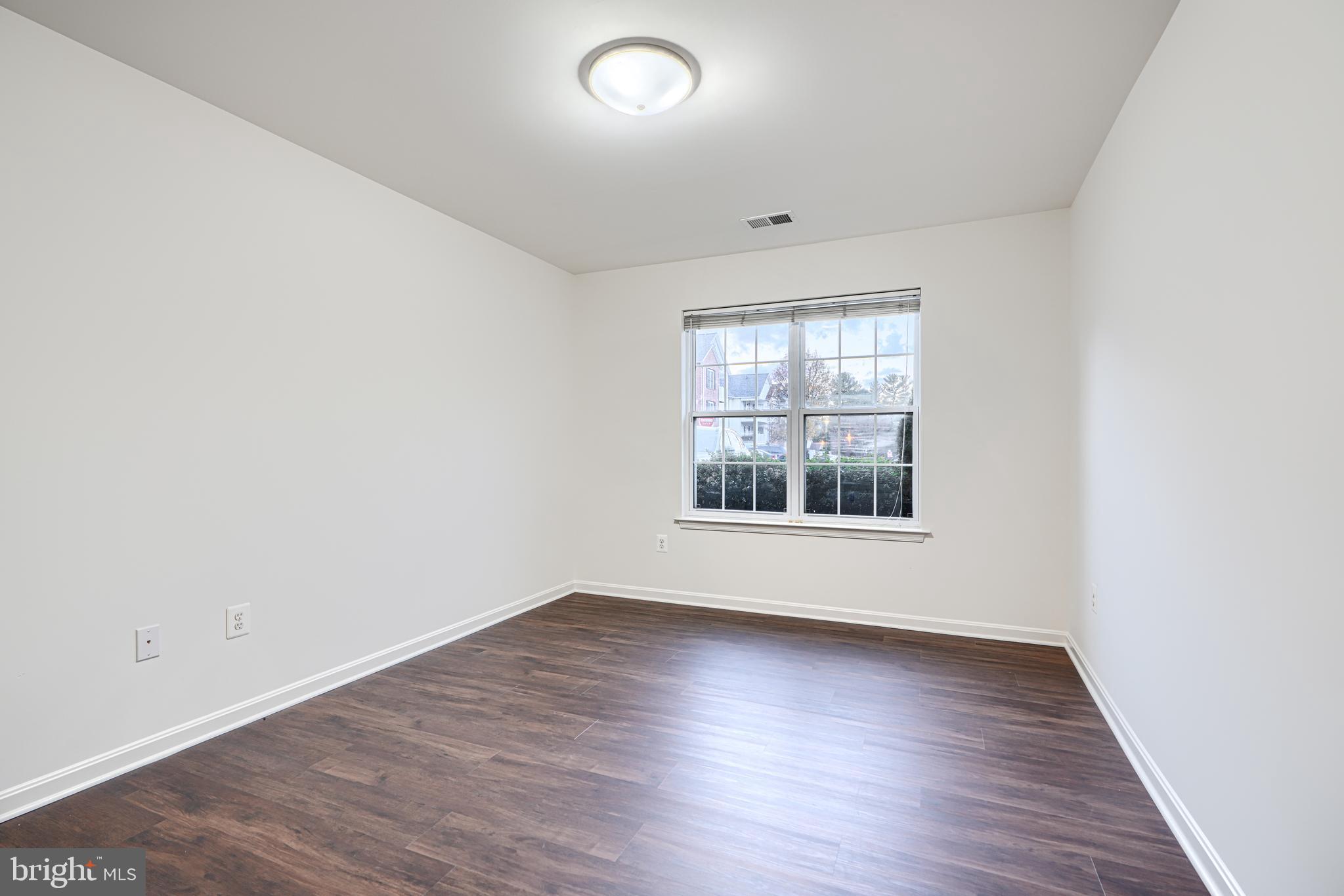 WINIFRED MANOR - Residential