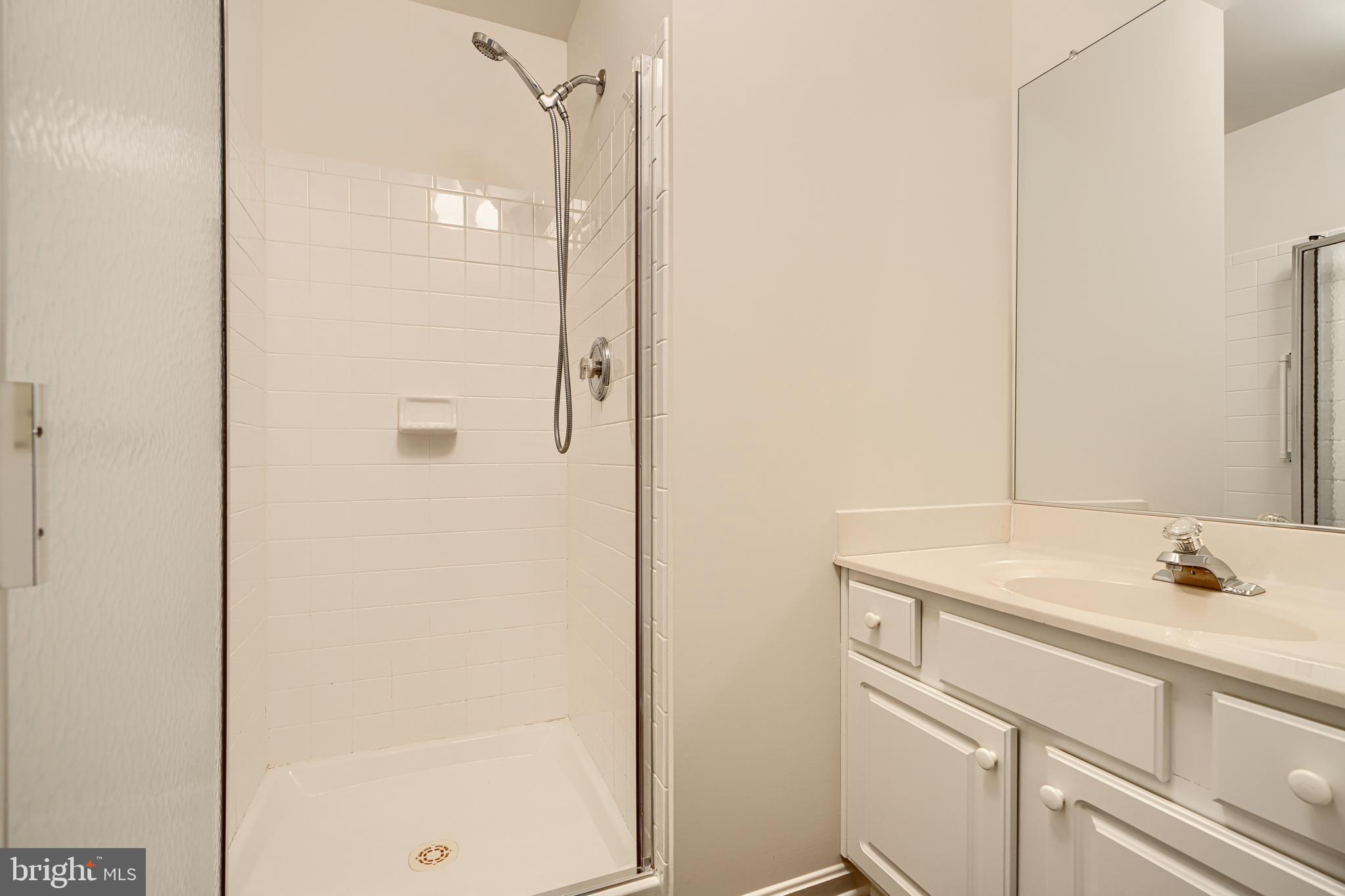 WINIFRED MANOR - Residential