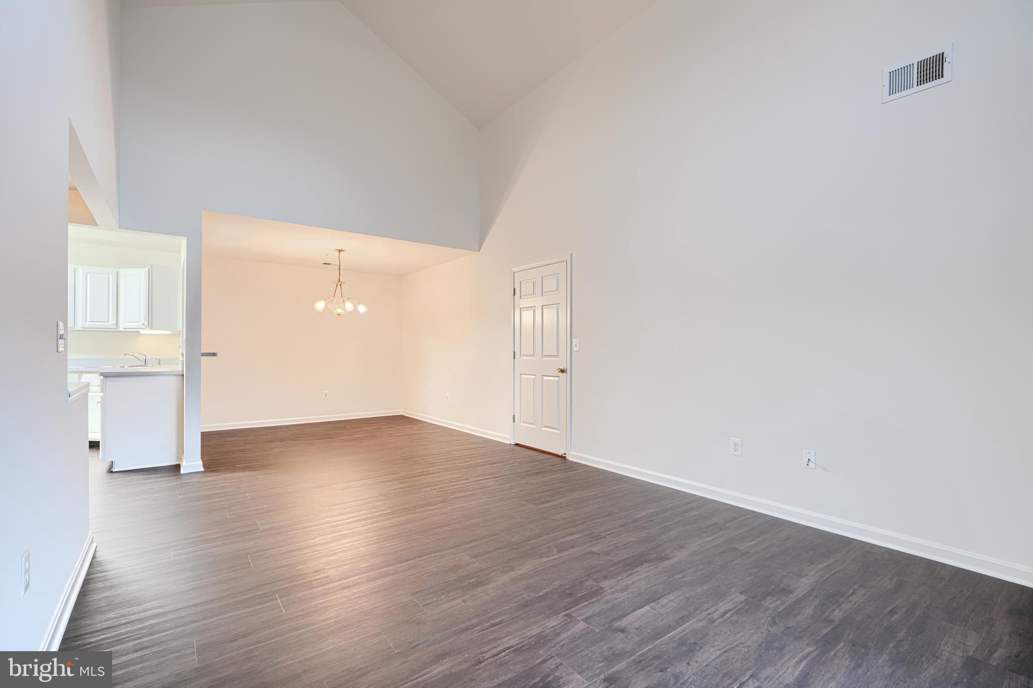 WINIFRED MANOR - Residential