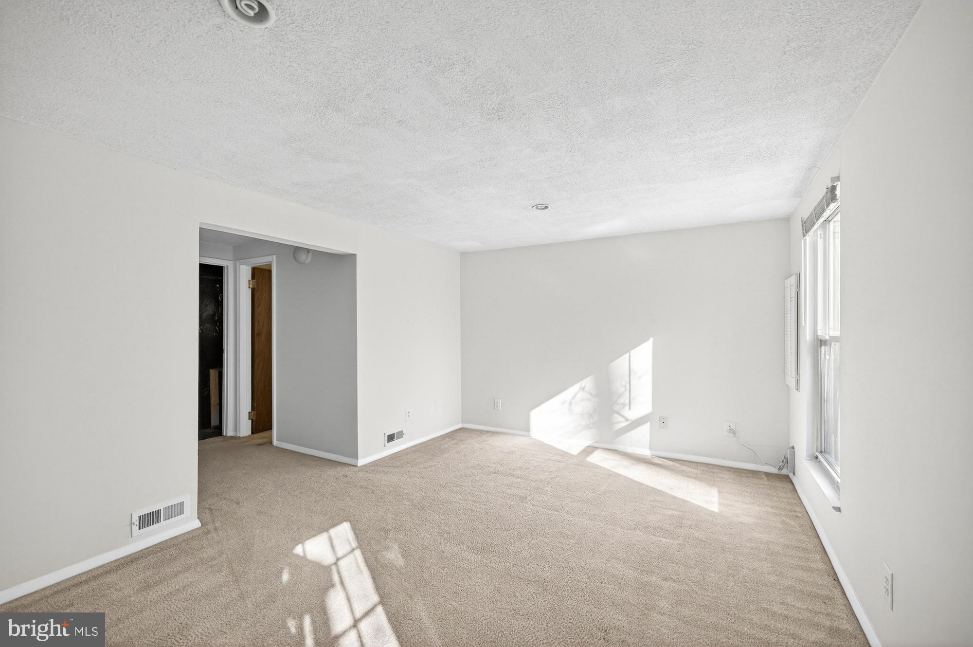 MONTCLAIR - Residential