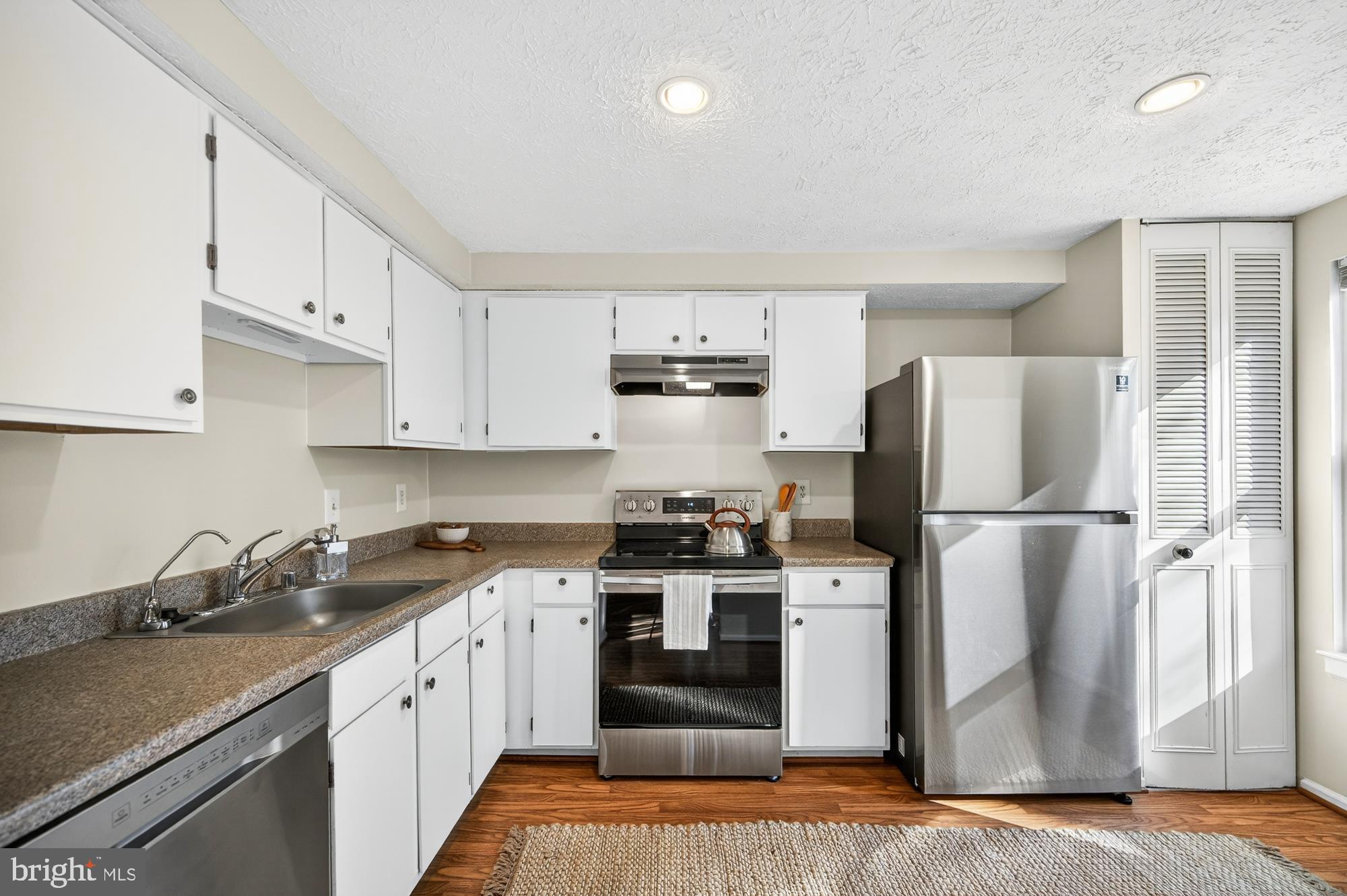 MONTCLAIR - Residential