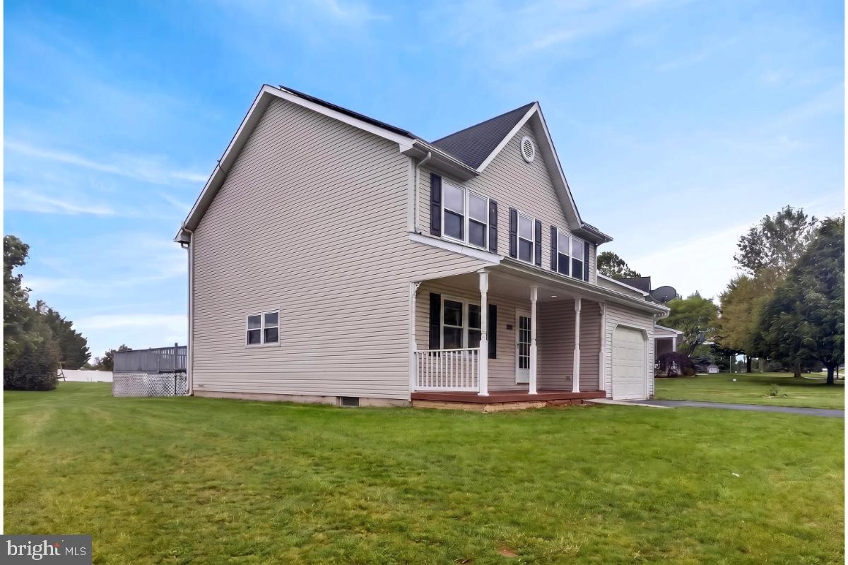 COLONIAL HILLS - Residential