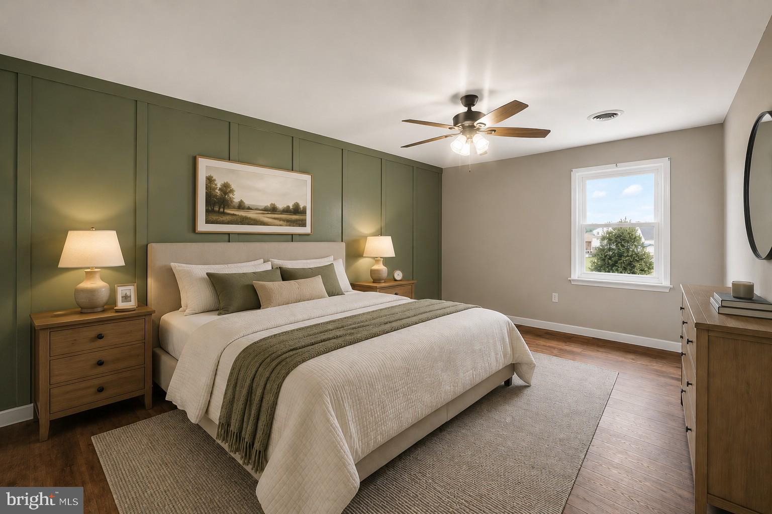 COLONIAL HILLS - Residential