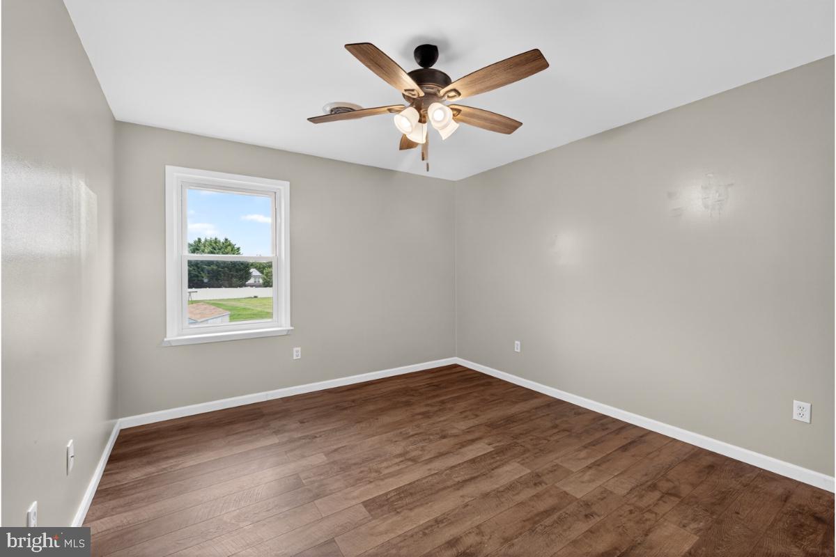 COLONIAL HILLS - Residential