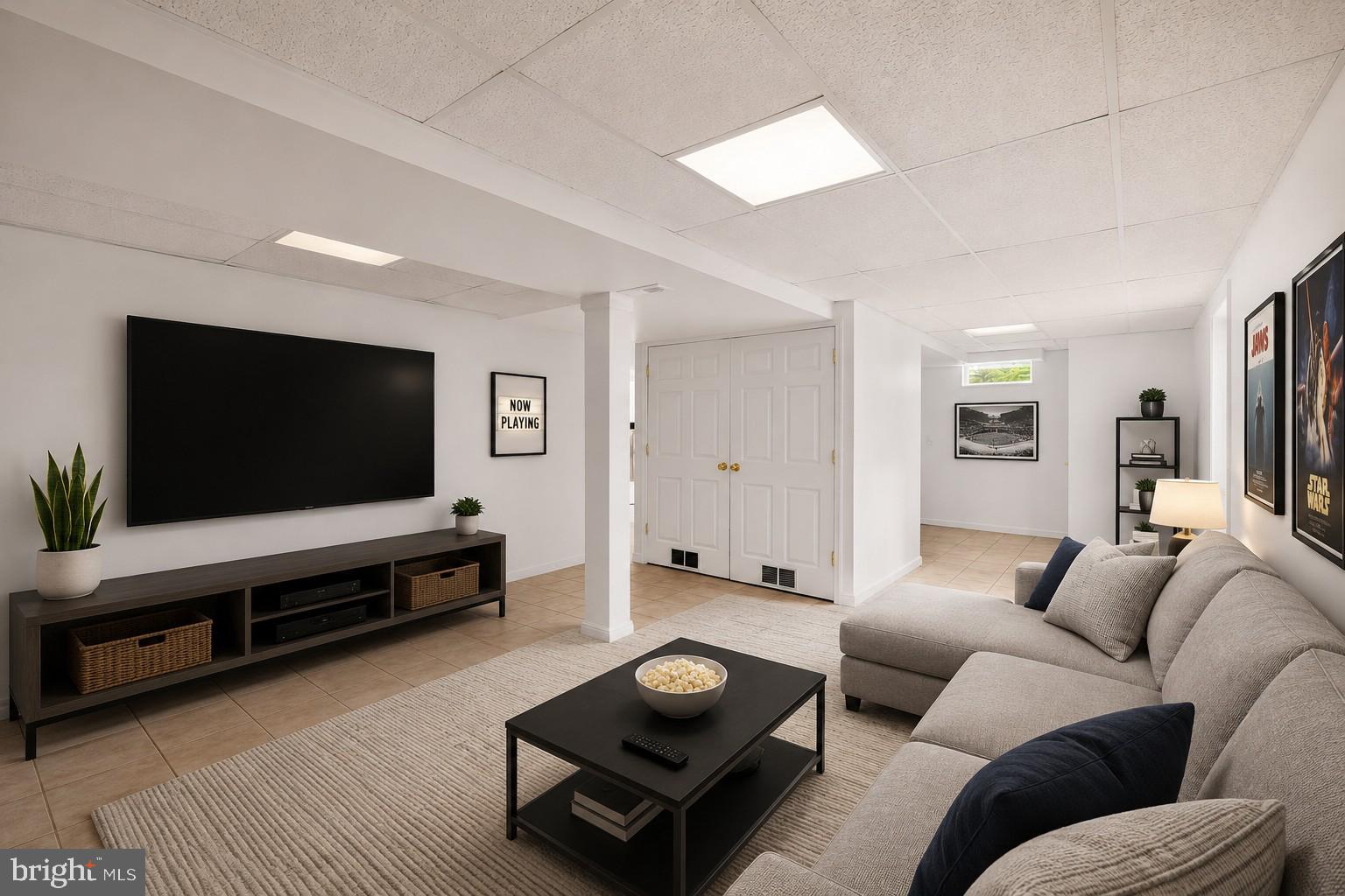 COLONIAL HILLS - Residential