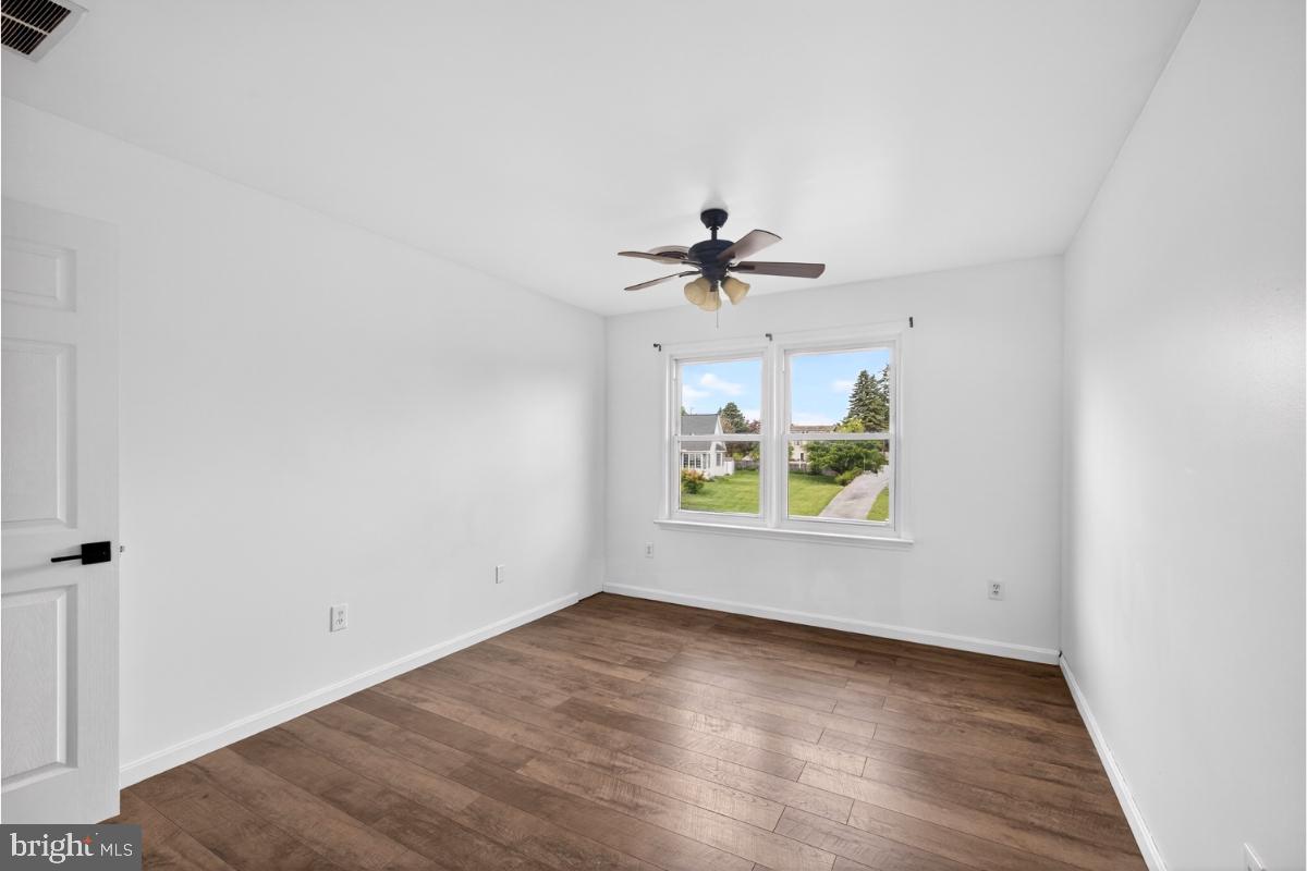 COLONIAL HILLS - Residential