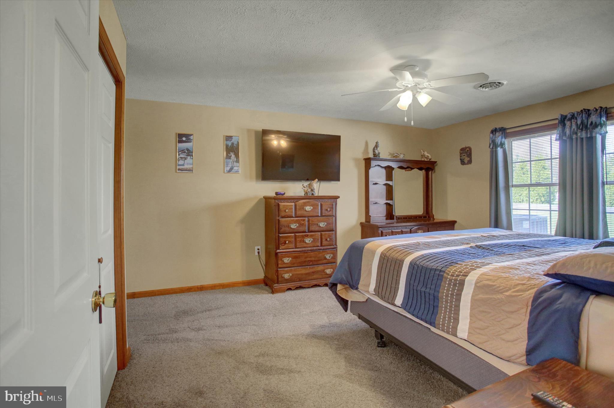 THORNWOOD VILLAGE - Residential