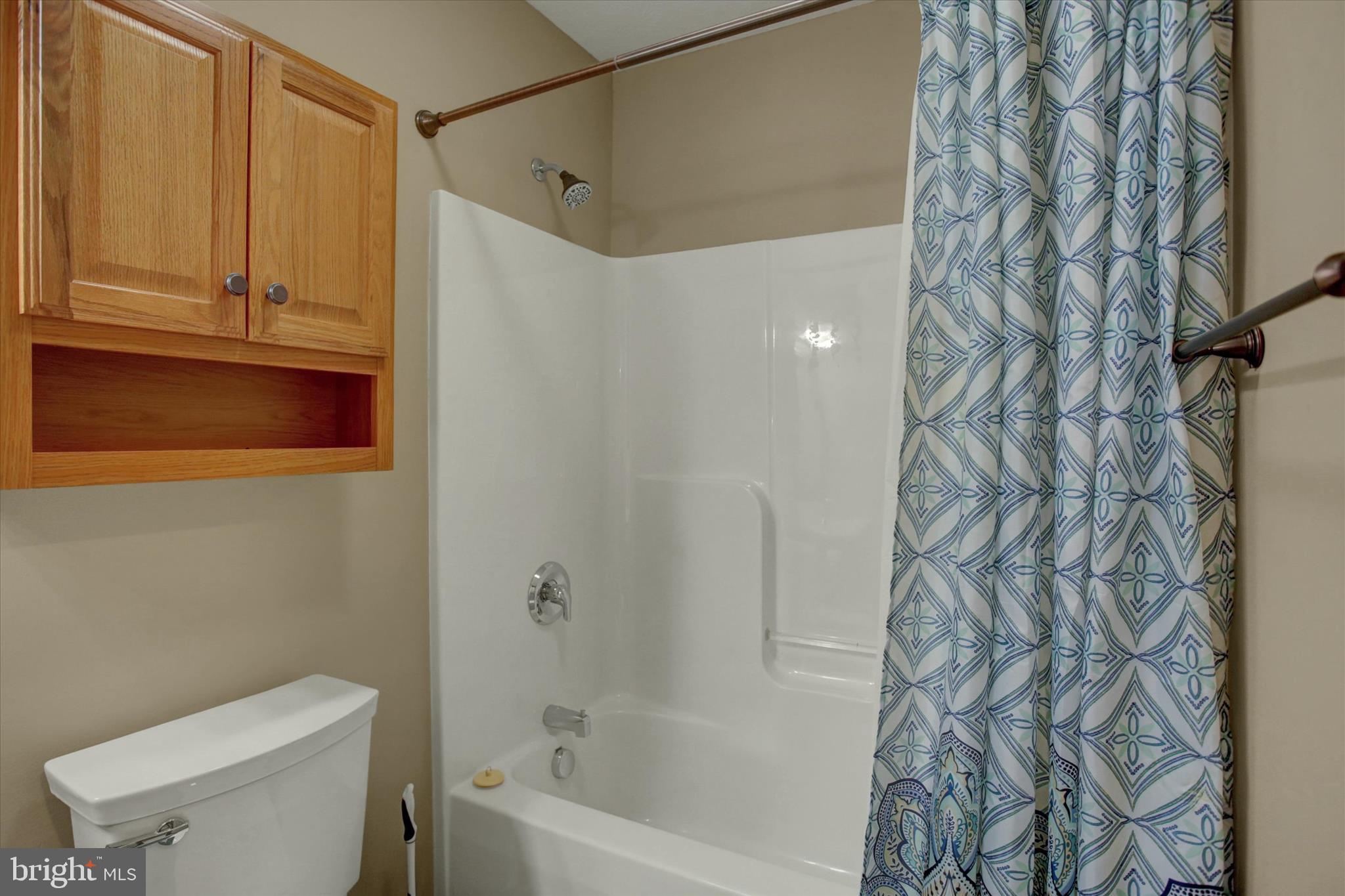 THORNWOOD VILLAGE - Residential