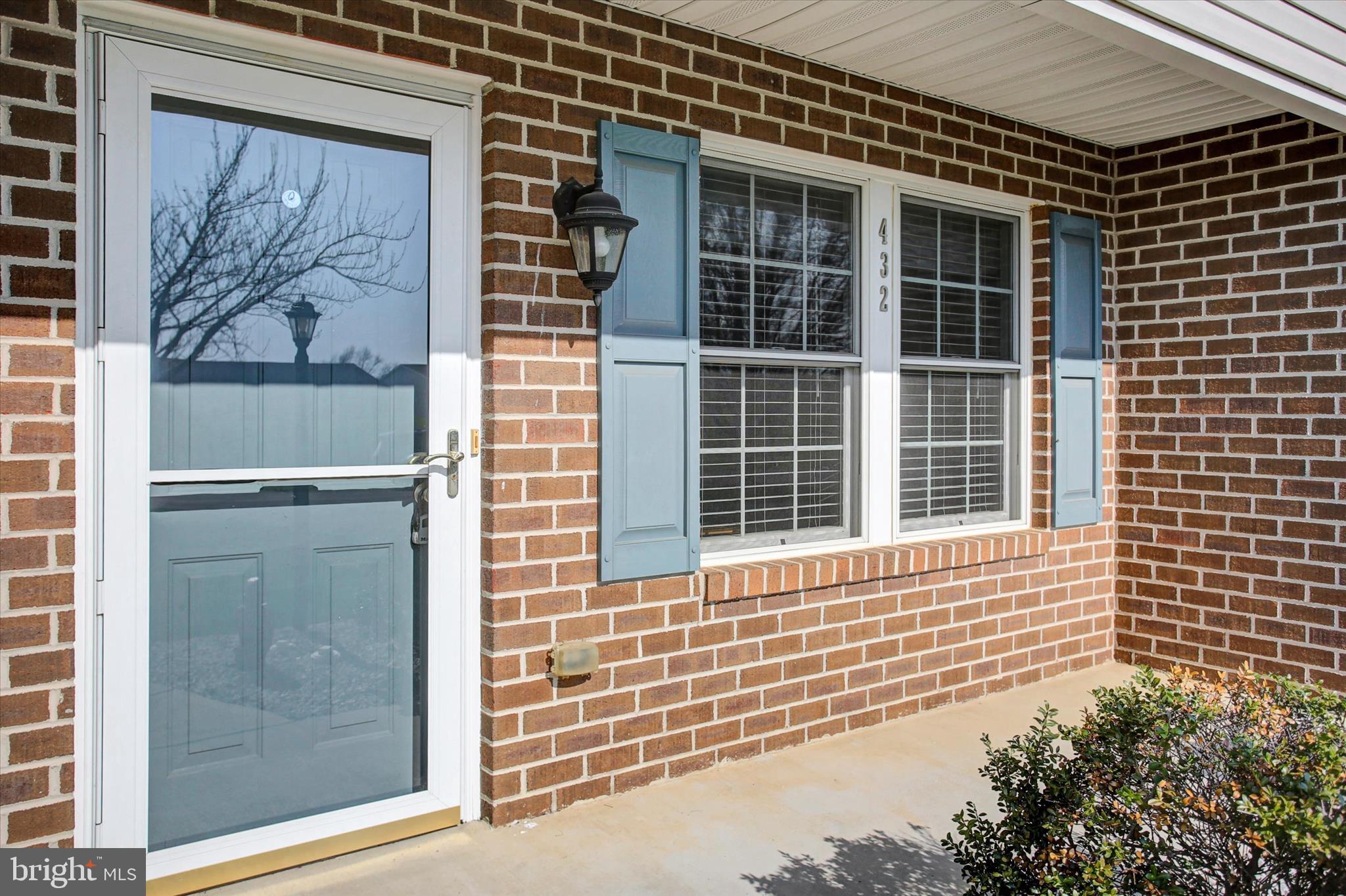 THORNWOOD VILLAGE - Residential